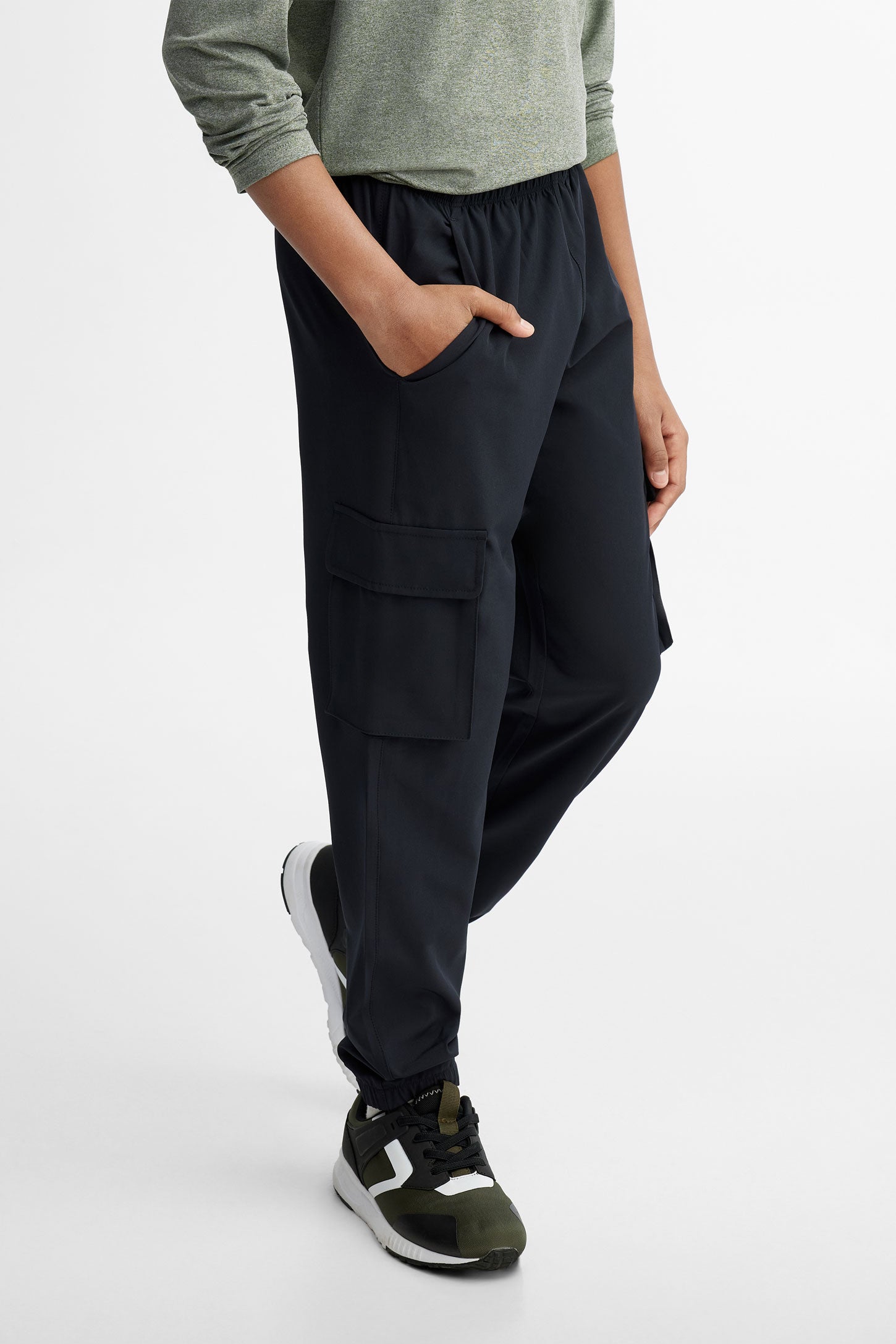 Black cargo joggers, Made in Quebec