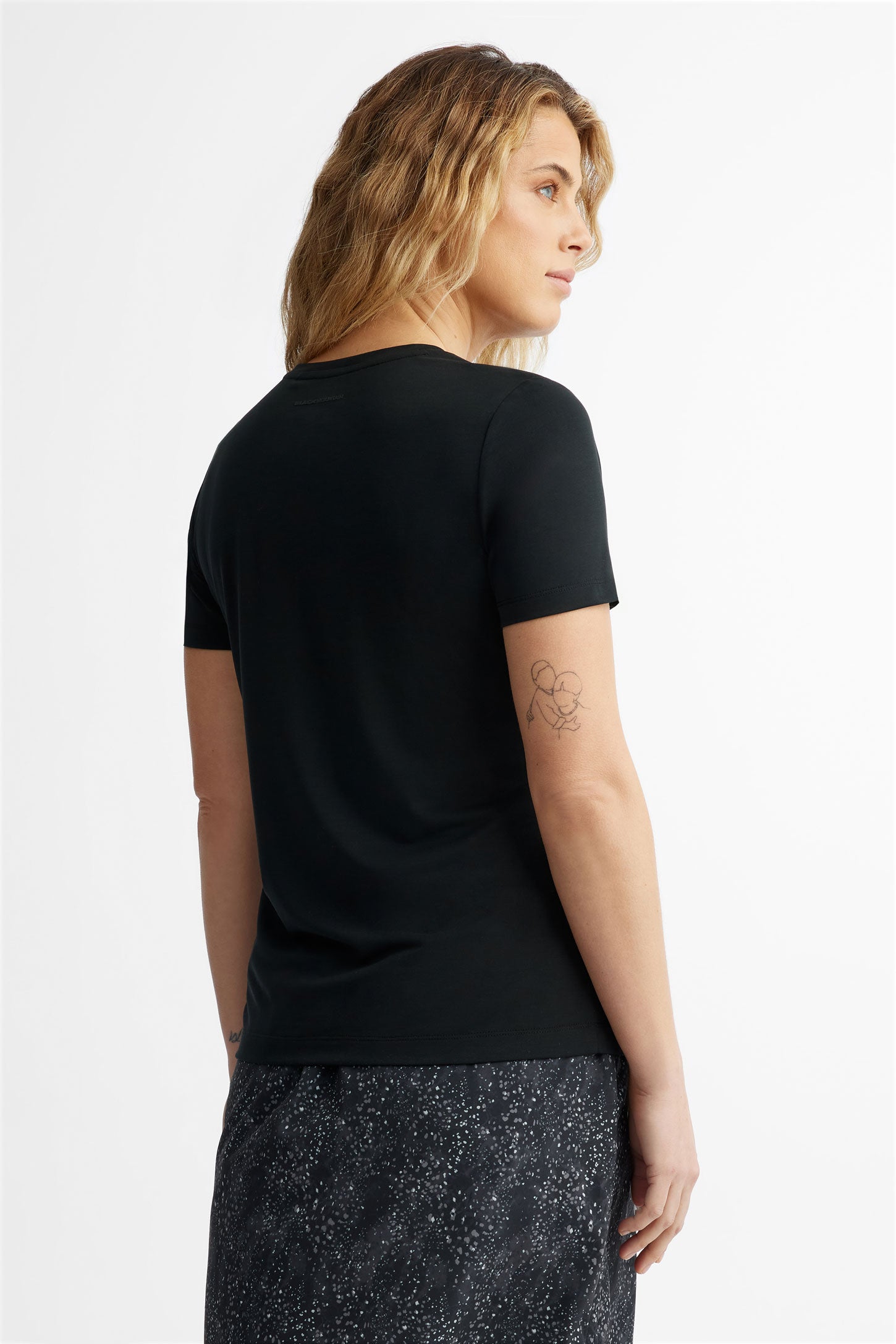 T-shirt col imprimé  BM en Lyocell, 2/50$ - Femme && NOIR