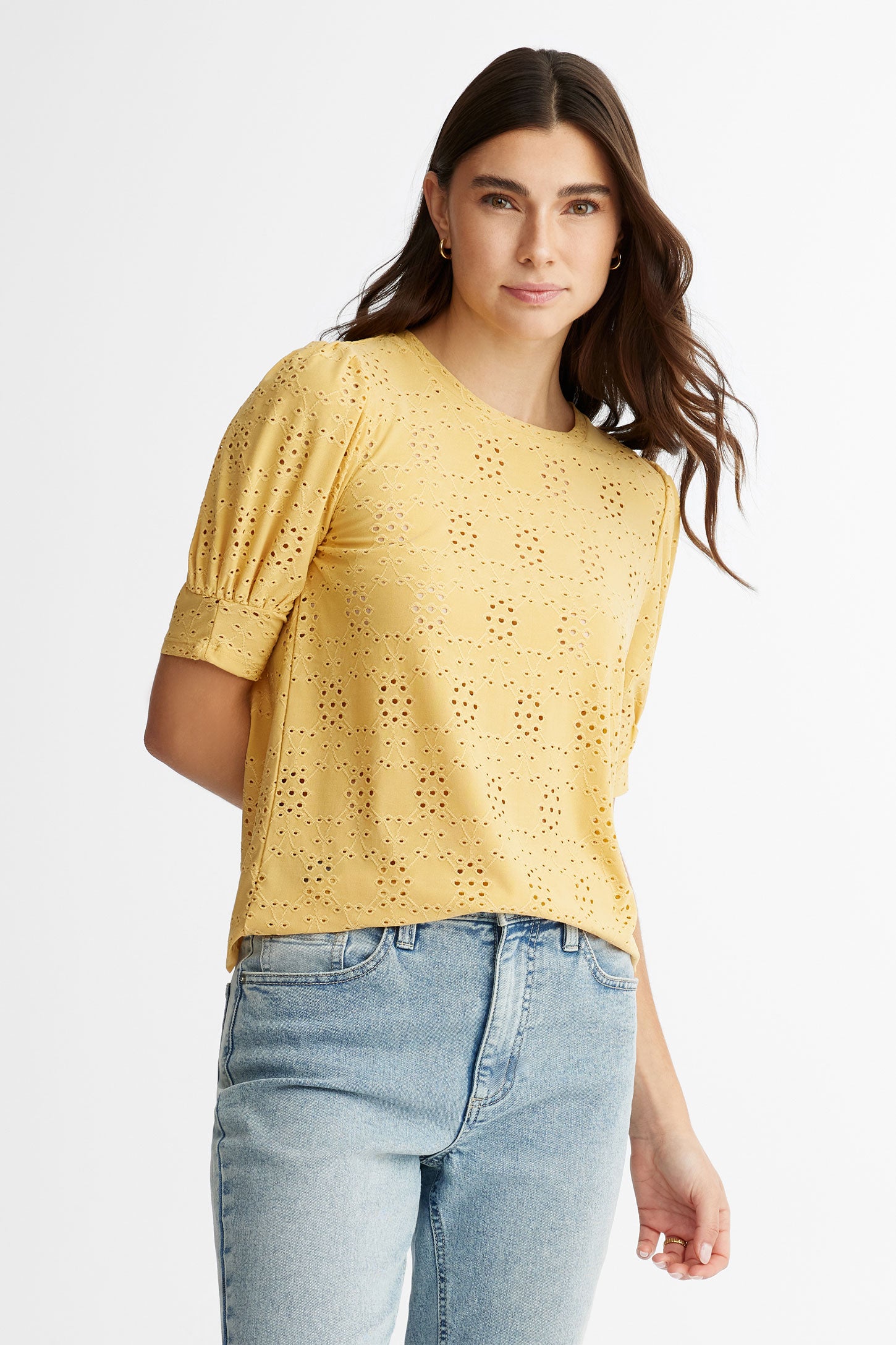 Puff sleeve t-shirt with eyelet - Women