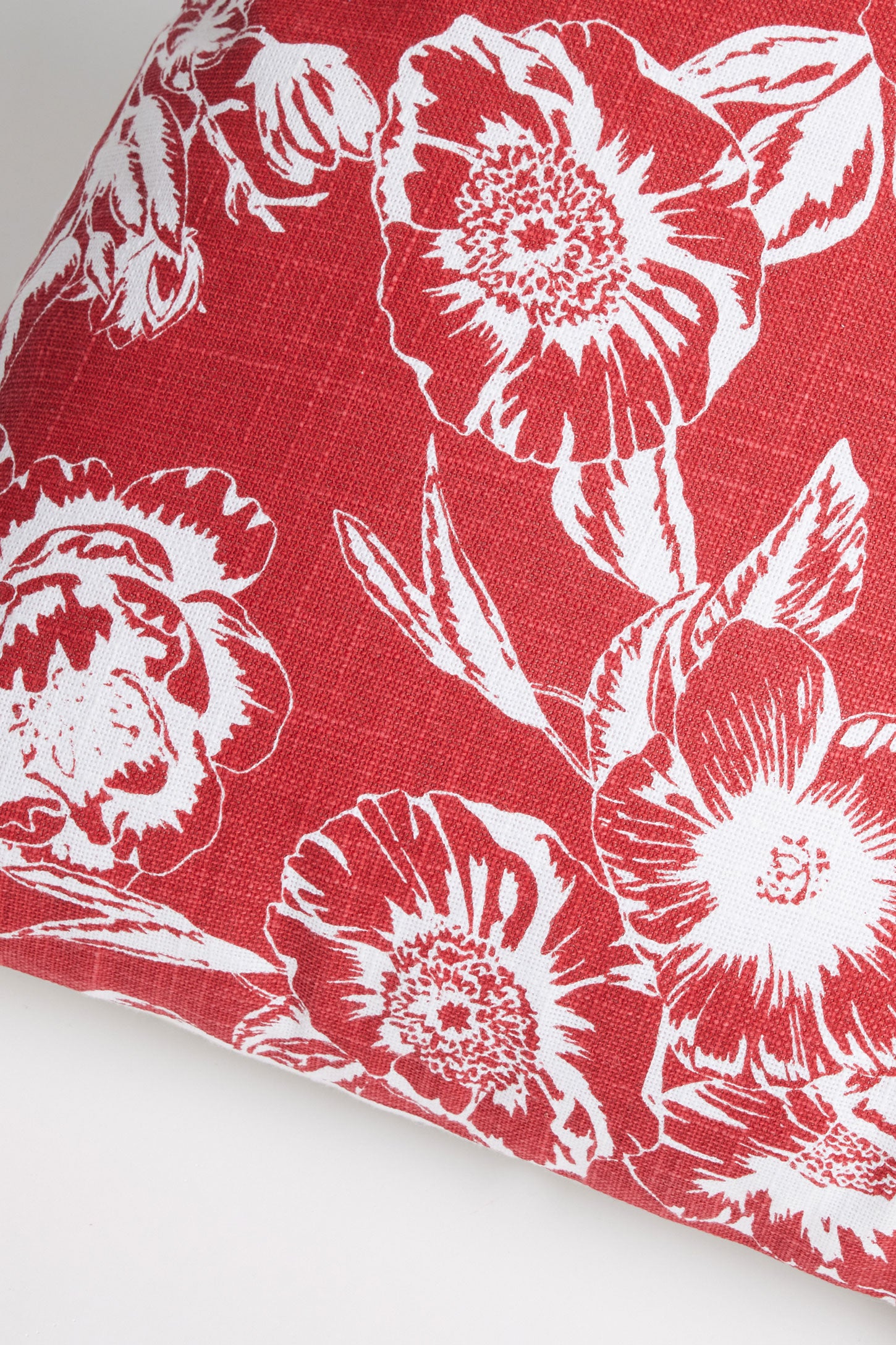 Coussin imprimé floral, 18 x 18'' - Maison && ROUGE