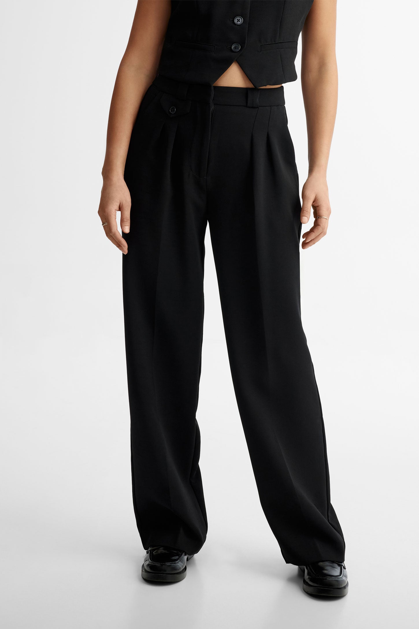 Pantalon femme aubainerie sale