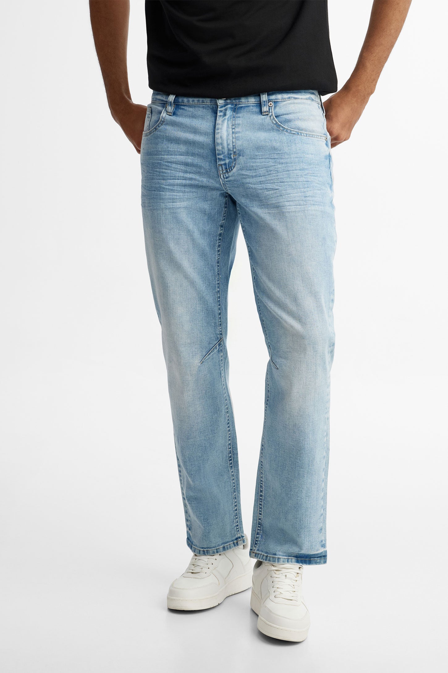 Jeans 5 poches délavé jambe droite - Homme && BLEU PALE