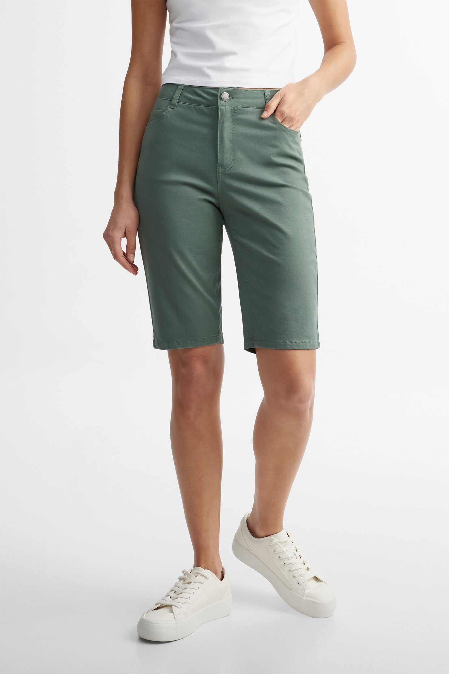 Bermuda 5 poches coupe ajustée en twill - Femme && KAKI