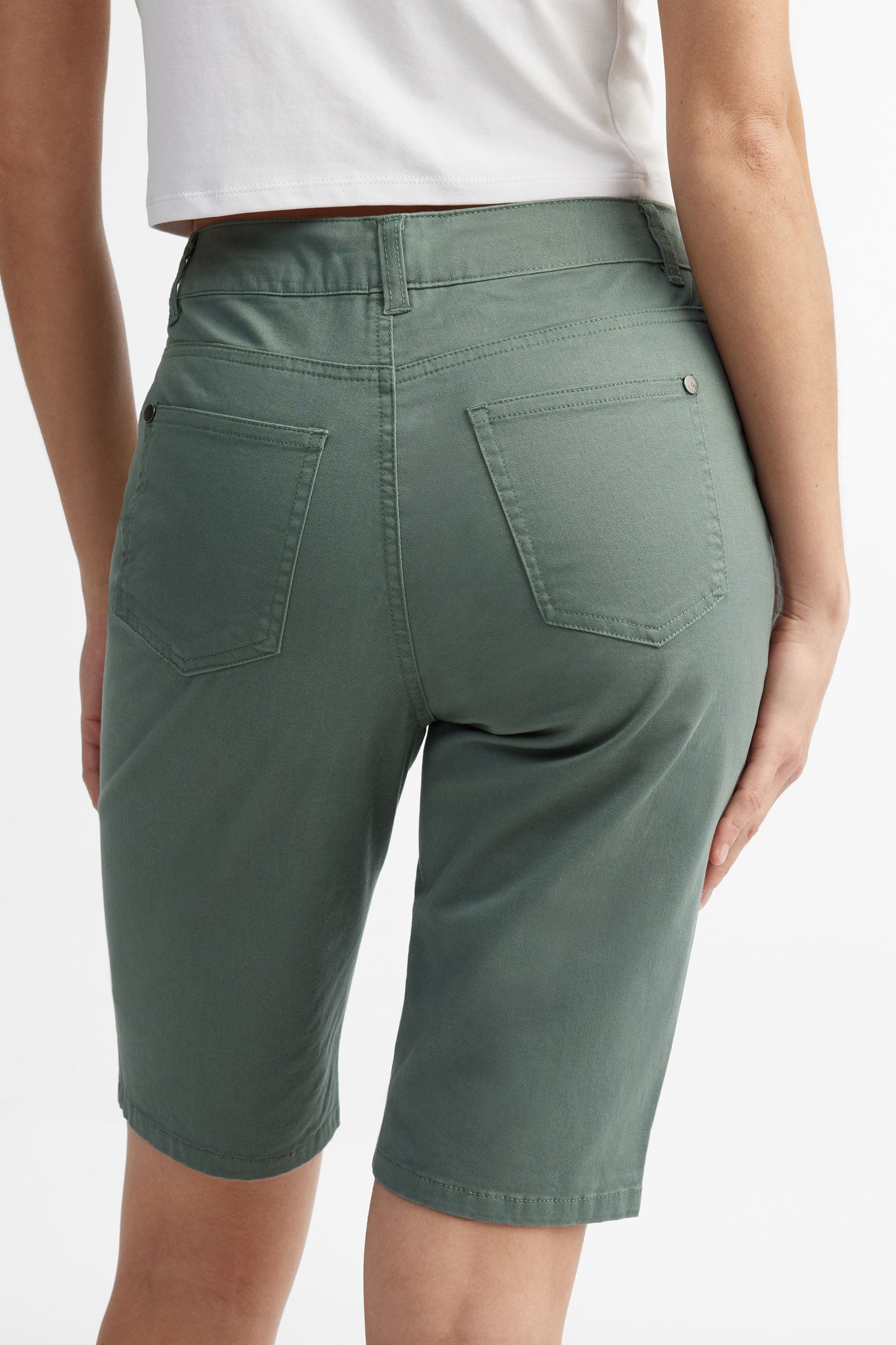 Bermuda 5 poches coupe ajustée en twill - Femme && KAKI