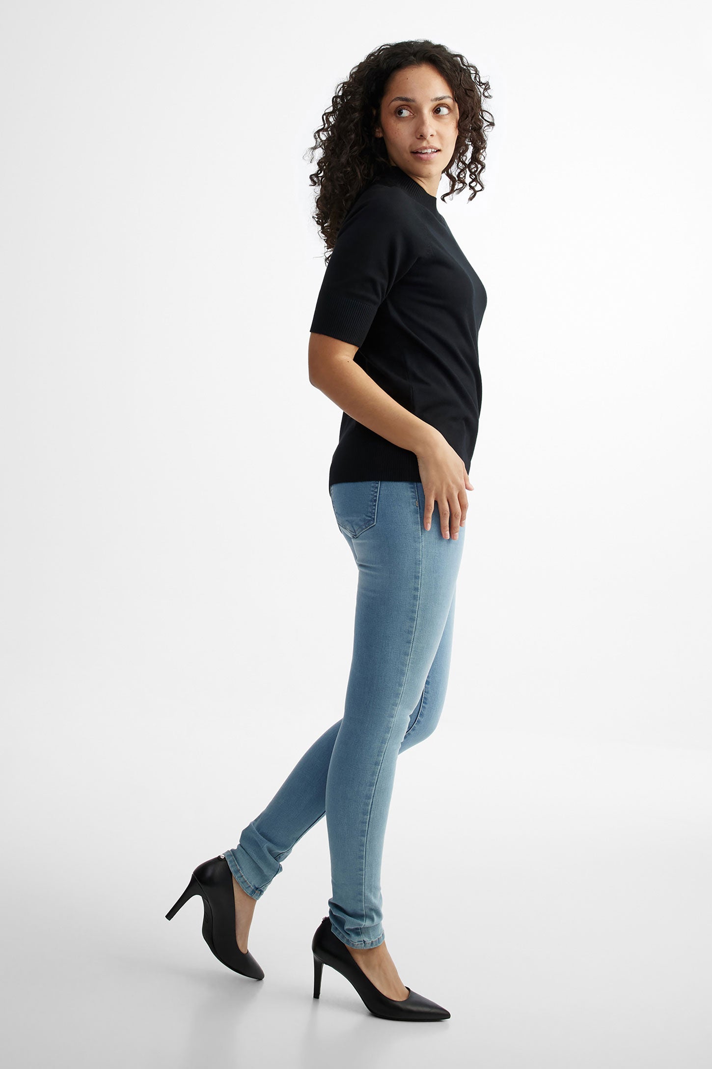 Chandail col montant manches courtes tricot - Femme && NOIR