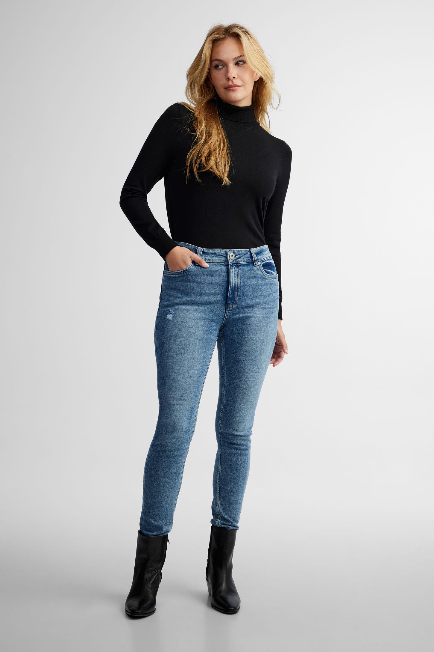 Jeans taille basse coupe ajustée - Femme && DENIM PALE