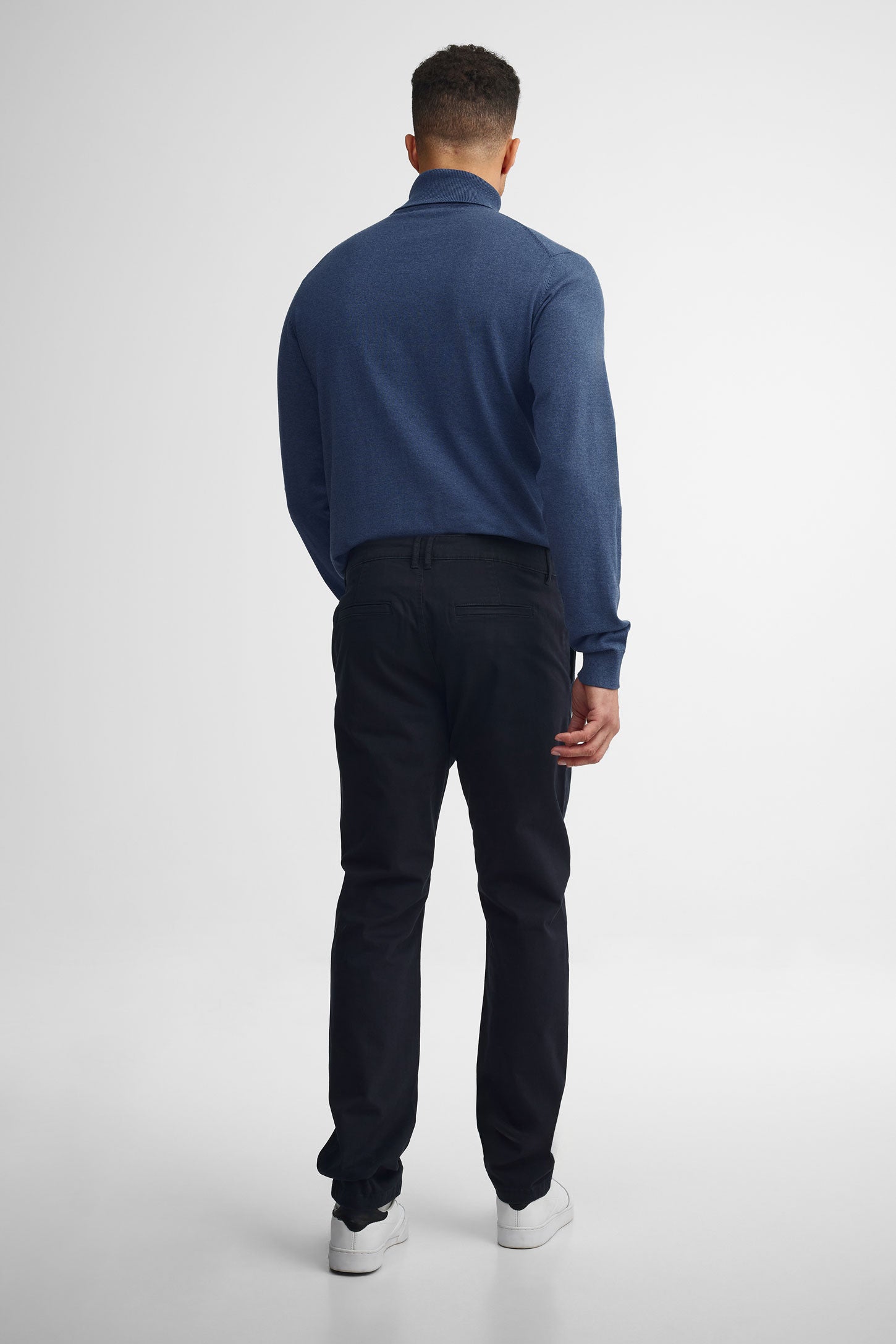 Pantalon chino coupe ajustée - Homme && BLEU MARINE