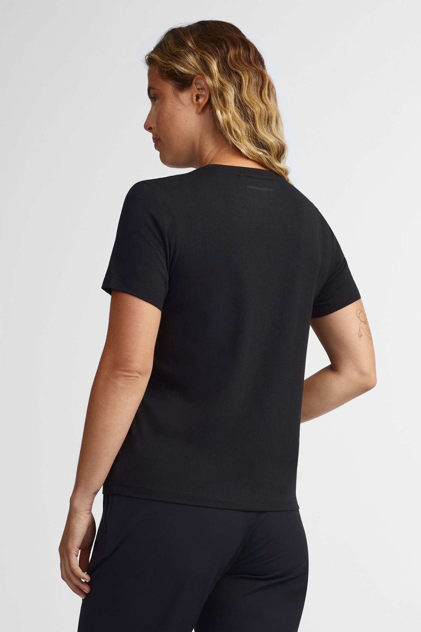 T-shirt col rond ultra doux BM, 2/50$ - Femme && NOIR