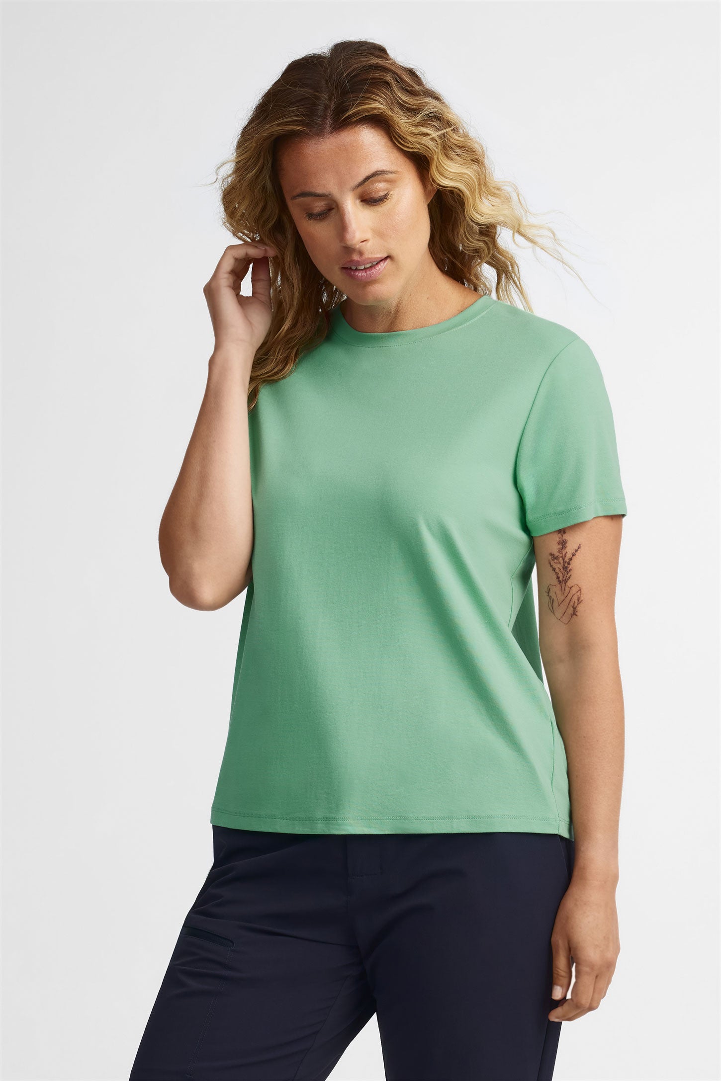 T-shirt col rond ultra doux BM, 2/50$ - Femme && MENTHE