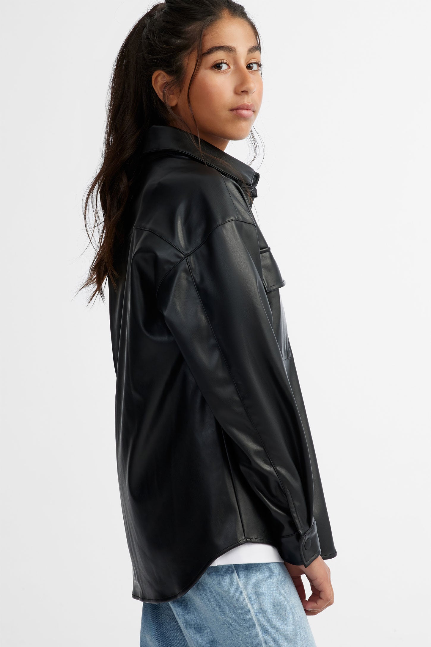 Blouson aviateur : Achat occasion | Vestes (femme) Pimkie Noir Très bon état Blouson aviateur : Achat occasion | Vestes (femme) Pimkie Noir Très bon état