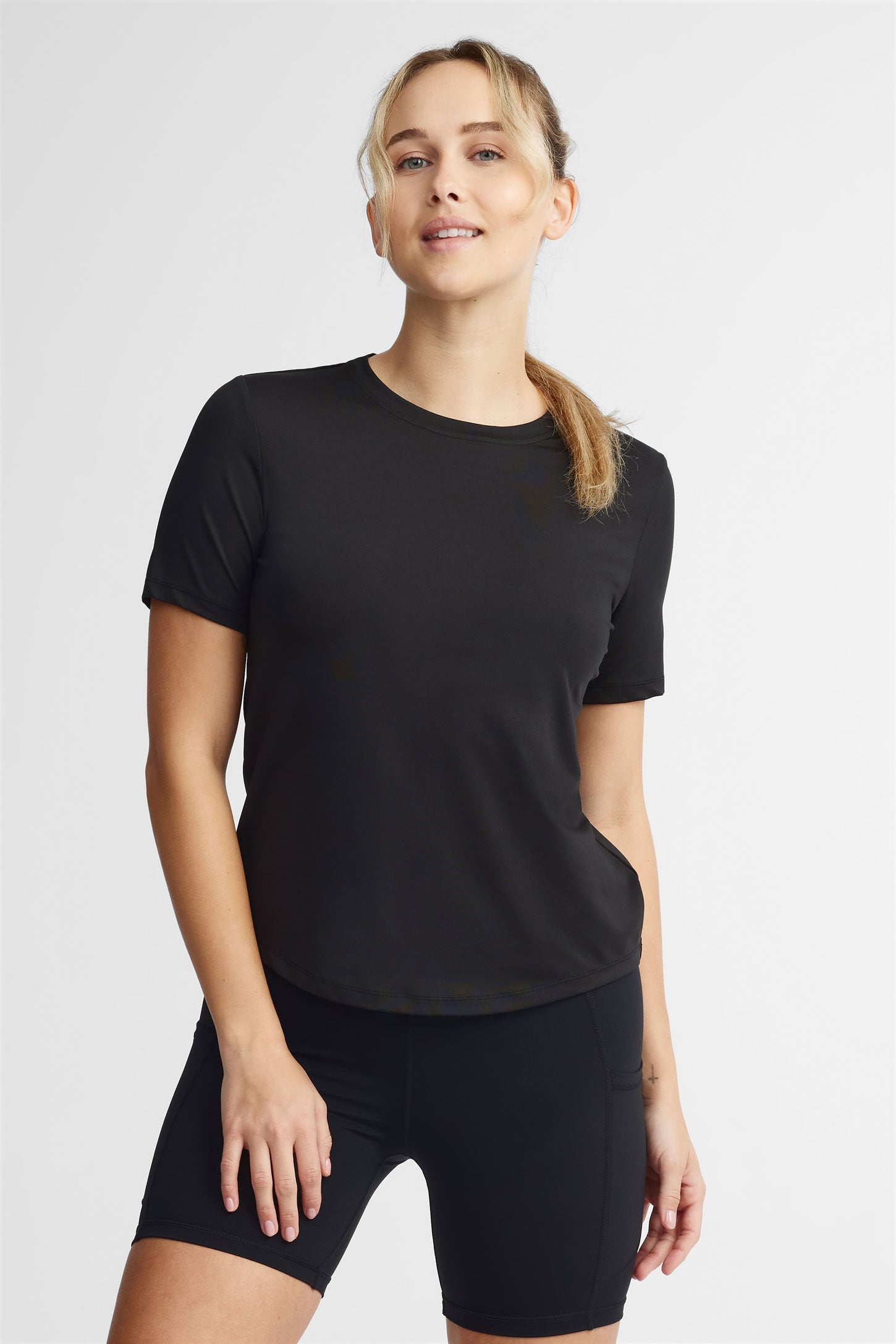 T-shirt athlétique coupe semi-ajustée - Femme && NOIR