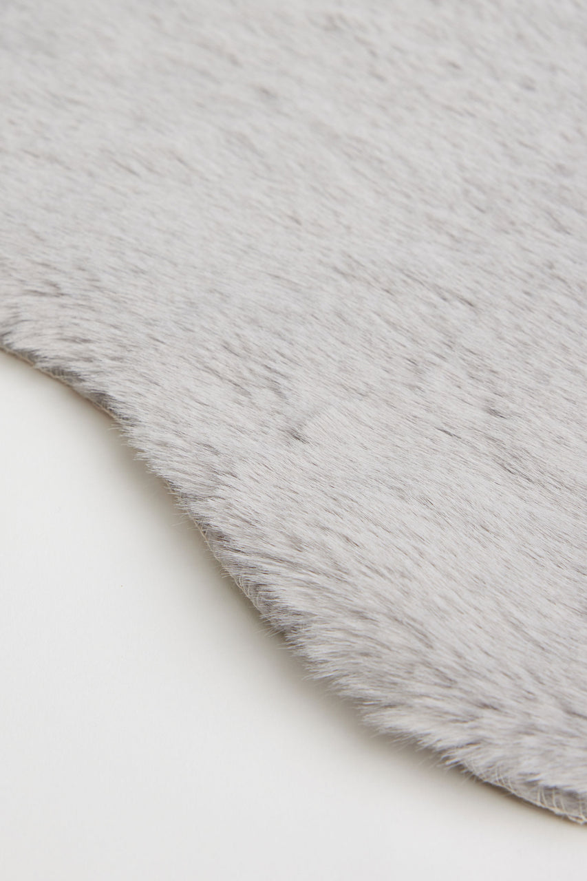 Tapis fausse fourrure 24 x 35.5'' - Maison && GRIS