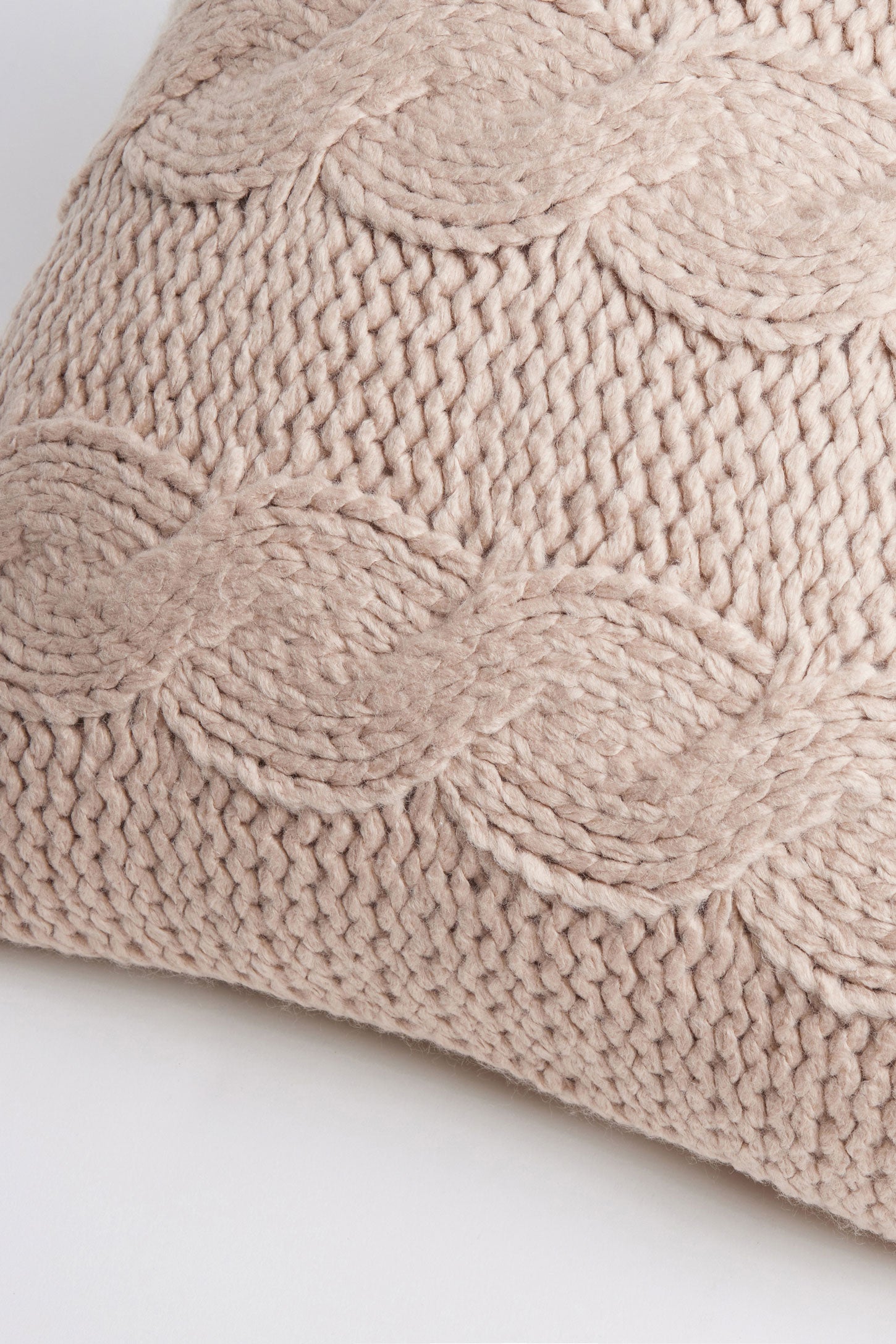 Cousin tricot câble 18 x 18'' - Maison && TAUPE