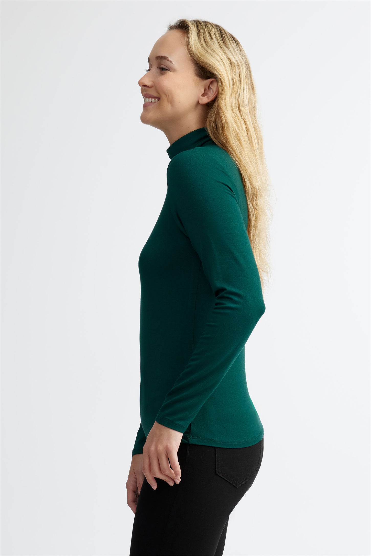 Chandail col roulé coupe semi-ajustée – Femme && VERT FORET
