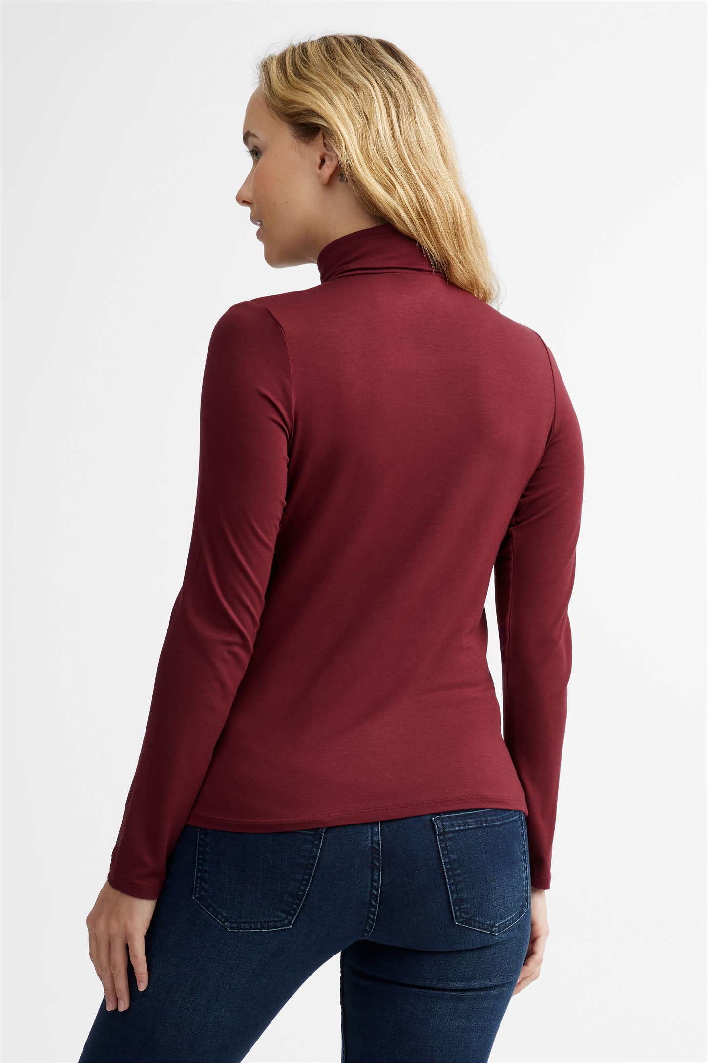 Chandail col roulé coupe semi-ajustée – Femme && BOURGOGNE