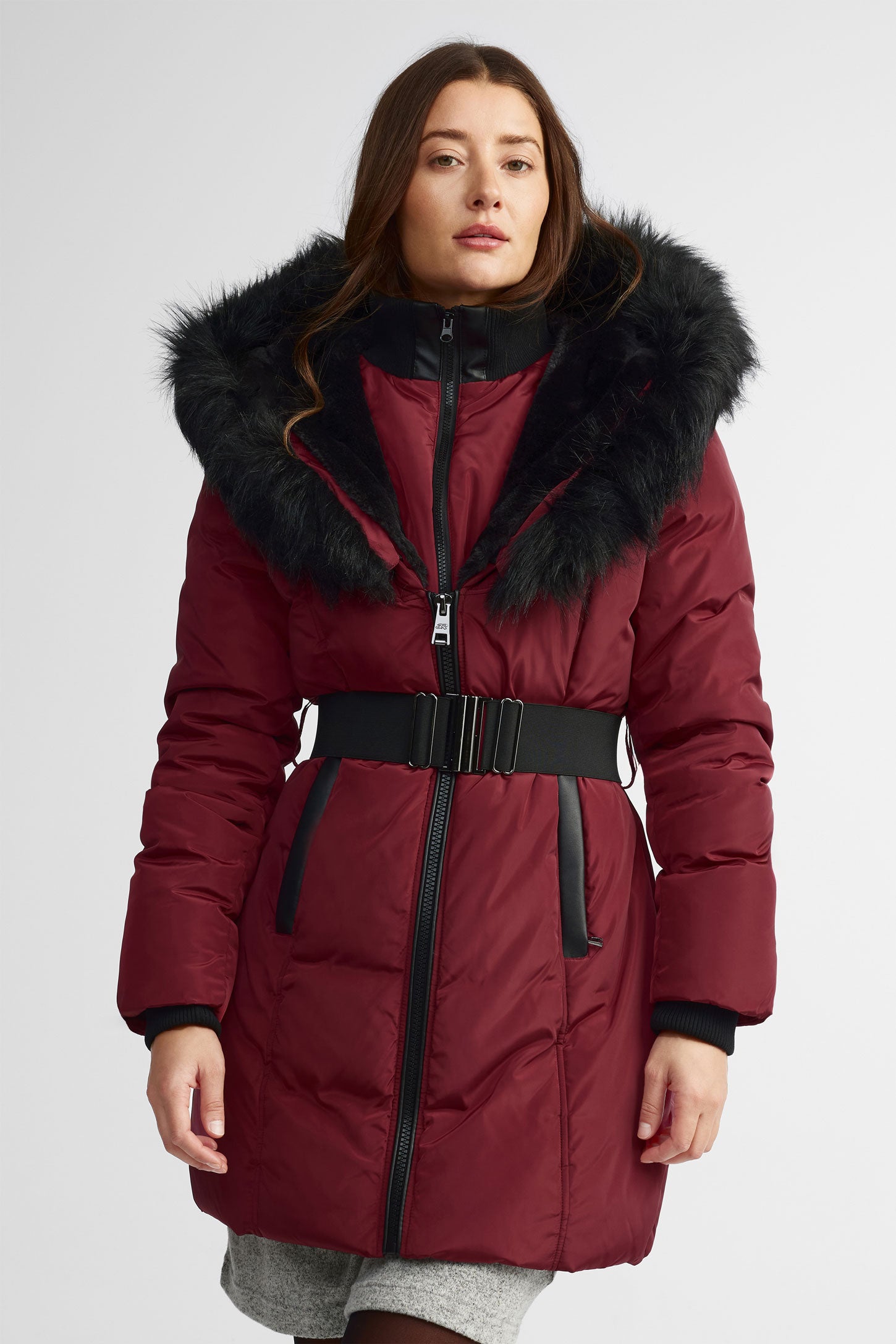 Manteau d hiver capuchon fourrure Femme