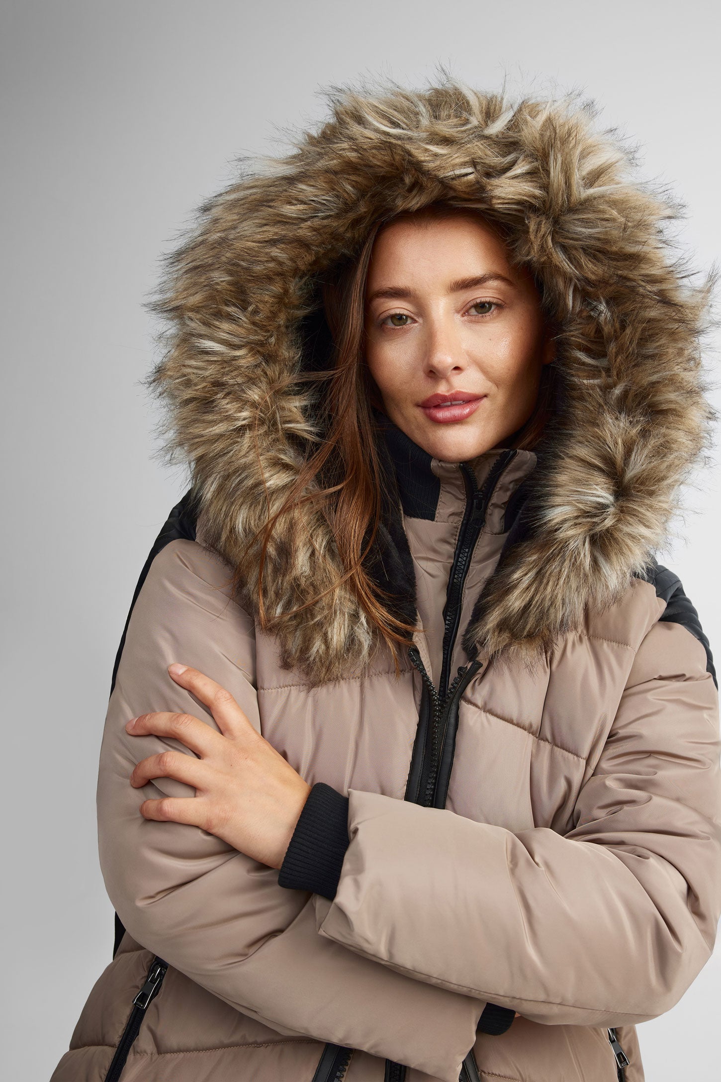 Manteau d'hiver capuchon fourrure Femme – Aubainerie