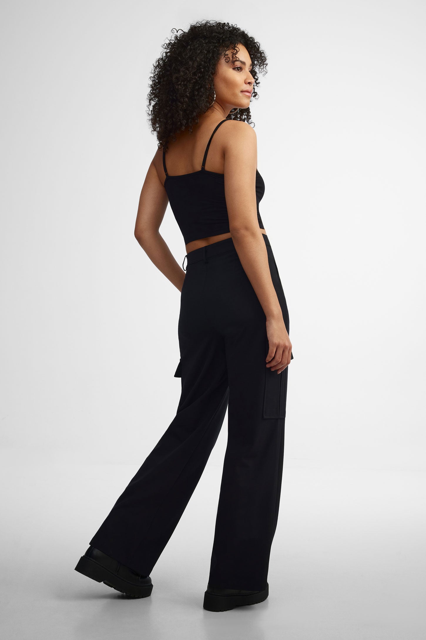 Camisole écourtée - Femme && NOIR