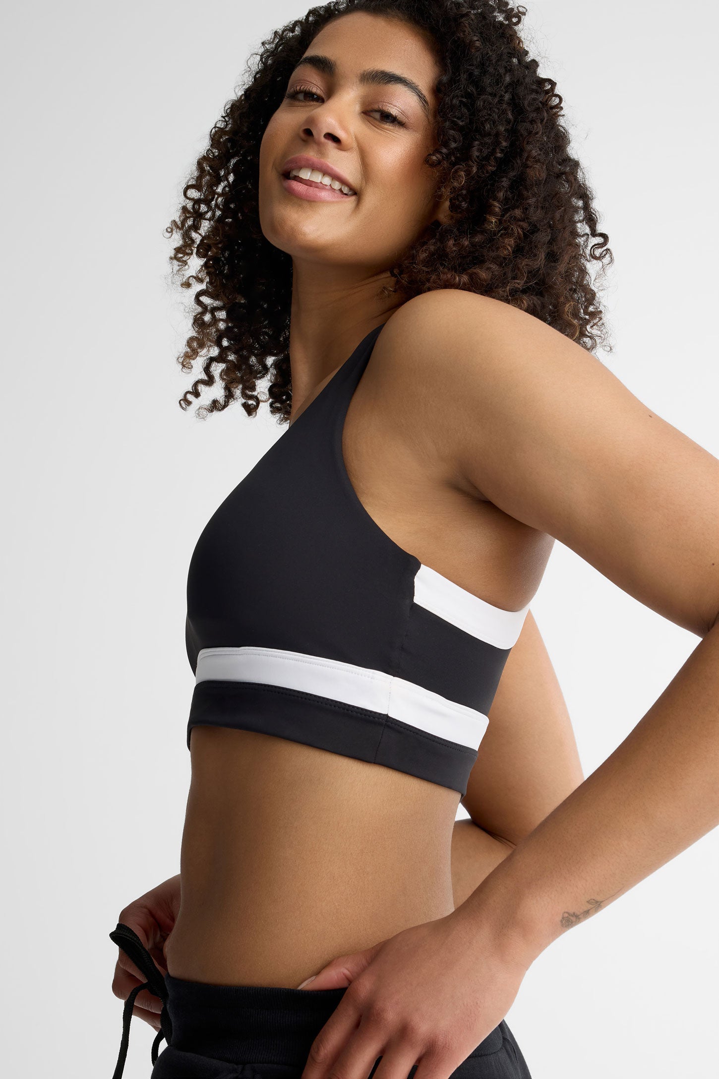 Soutien-gorge athlétique - Femme && NOIR