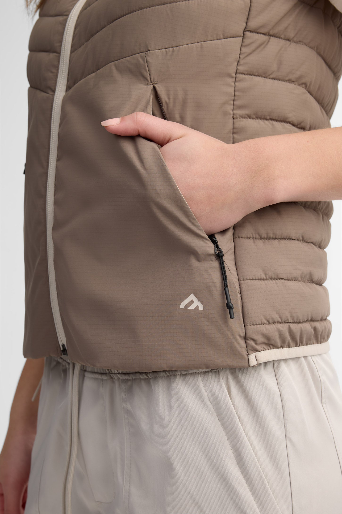 Veste matelassée sans manches en ripstop - Femme && BRUN