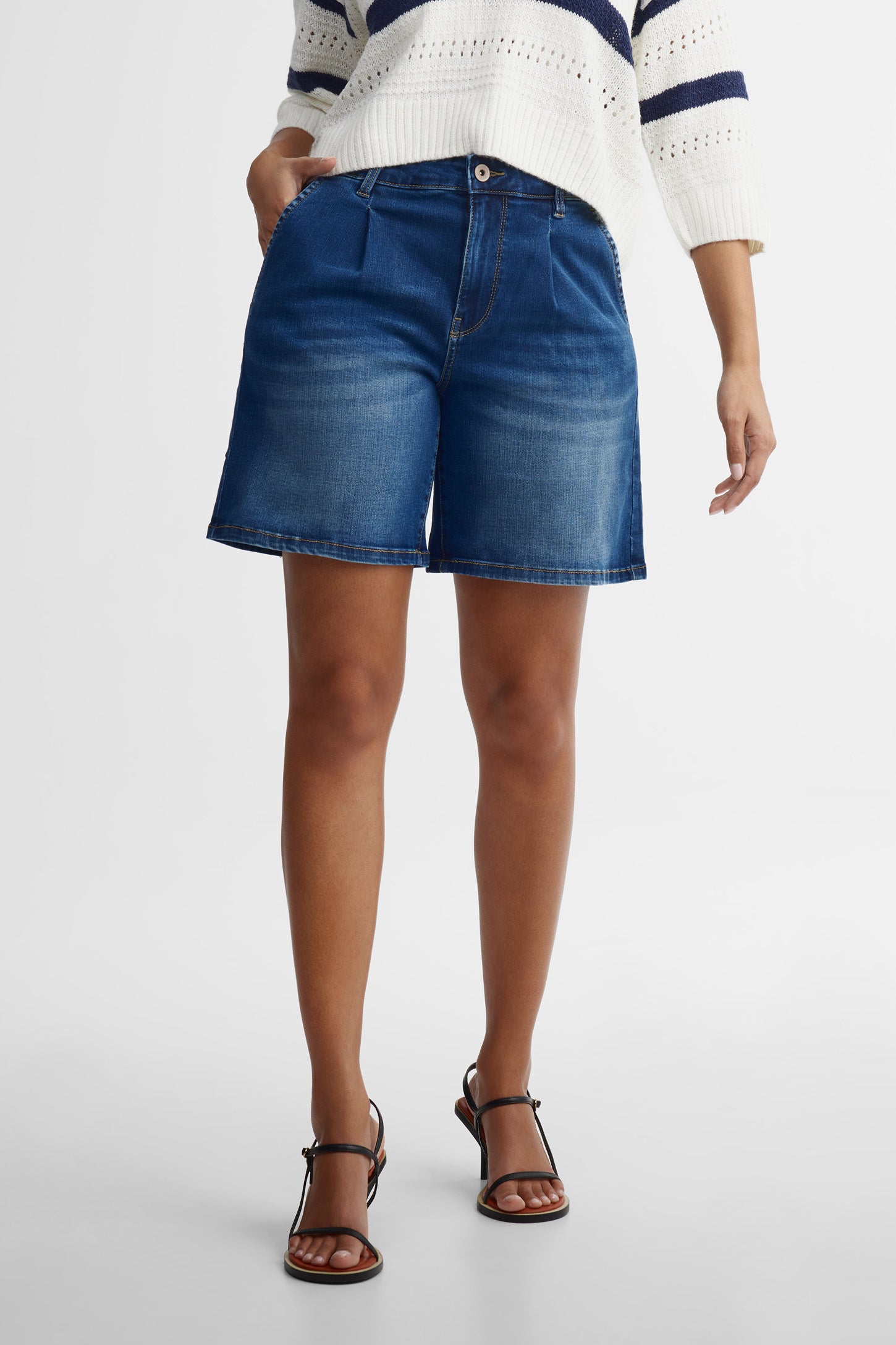 Short taille haute à plis en jeans - Femme && DENIM MOYEN