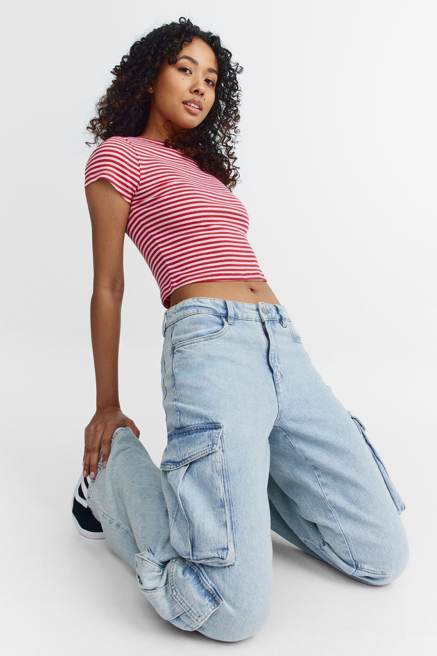 T-shirt col rond écourté rayé - Femme && ROUGE/MULTI