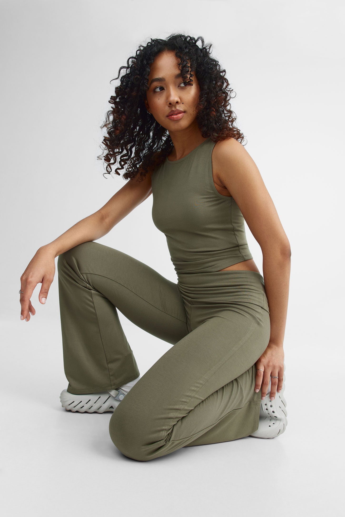 Camisole col bateau coupe ajustée - Femme && KAKI
