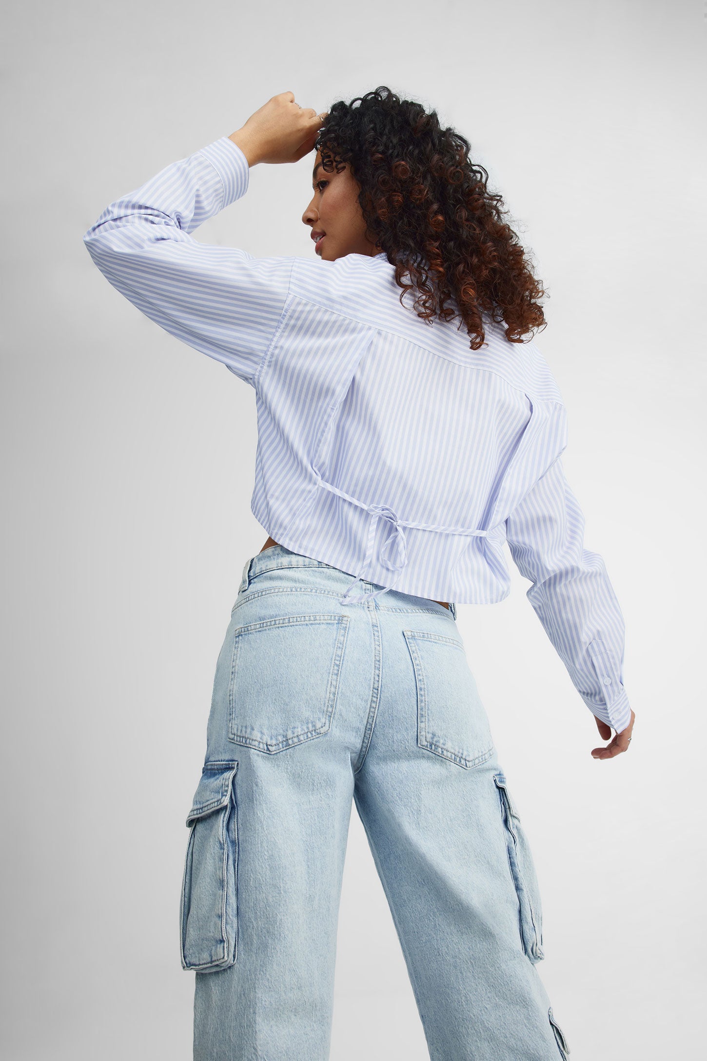 Chemise écourtée rayée en coton - Femme && BLEU MULTI