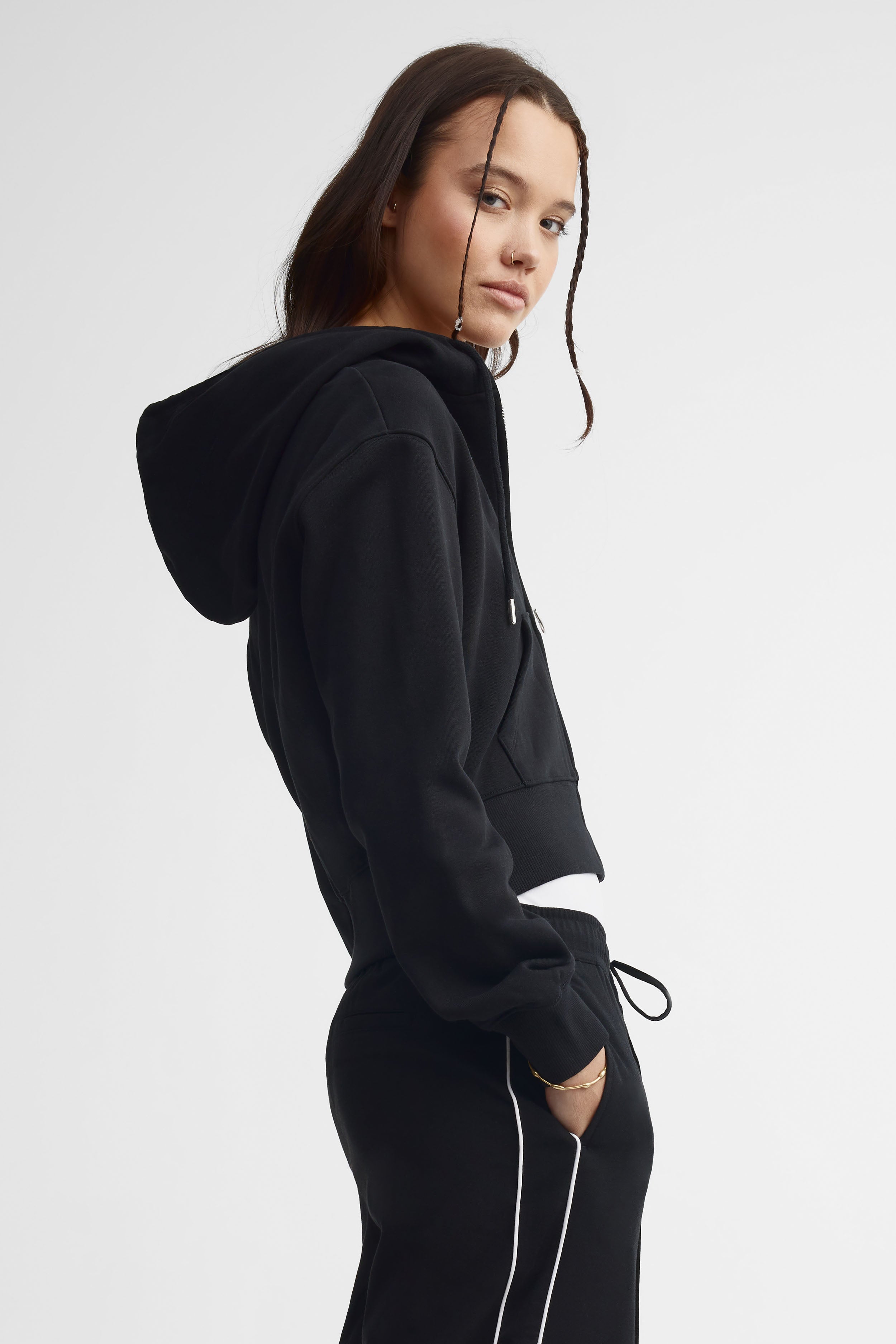 Veste à capuchon écourtée coton ouaté - Femme && NOIR