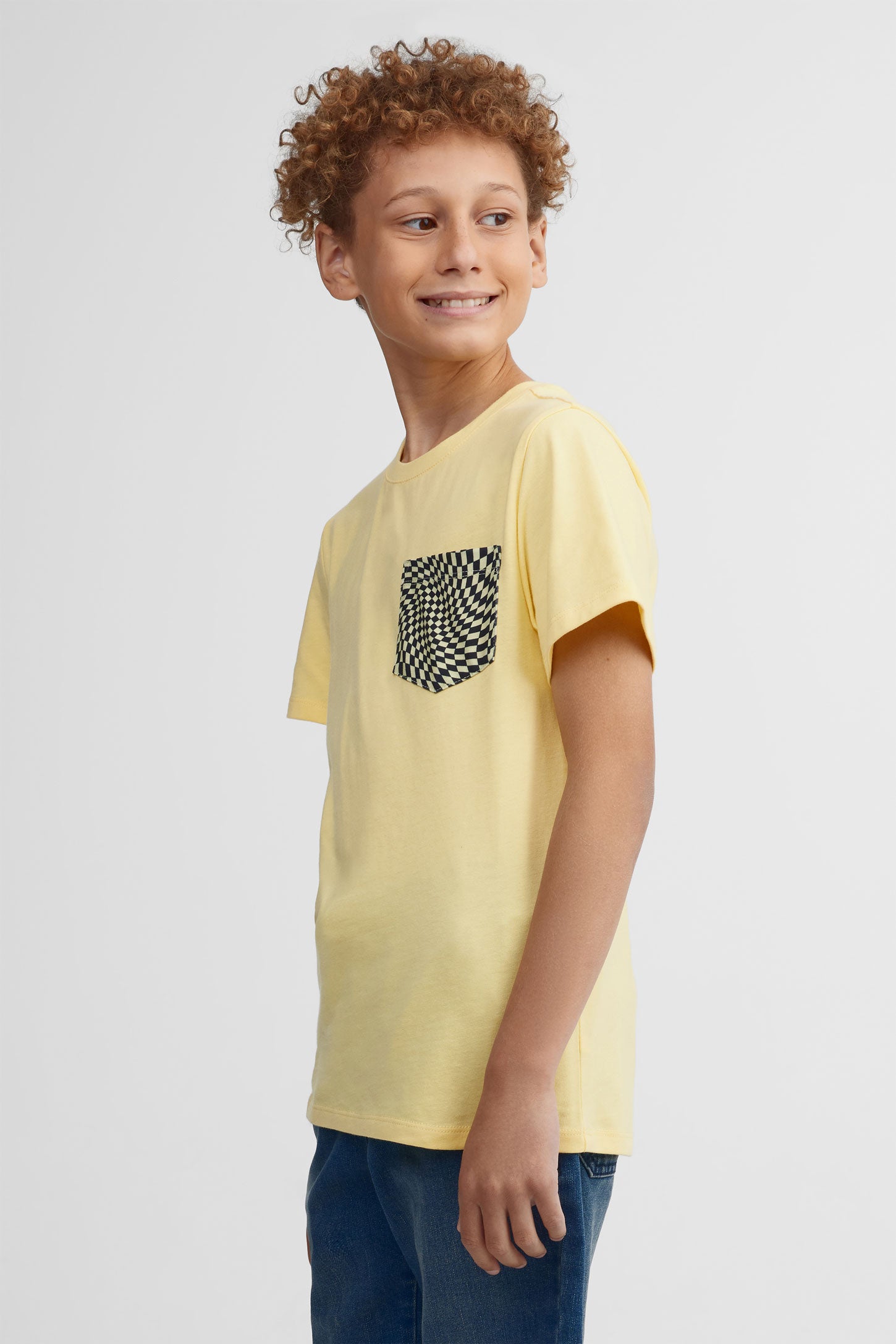 T-shirt col rond à poche coton, 2/25$ - Ado garçon && JAUNE