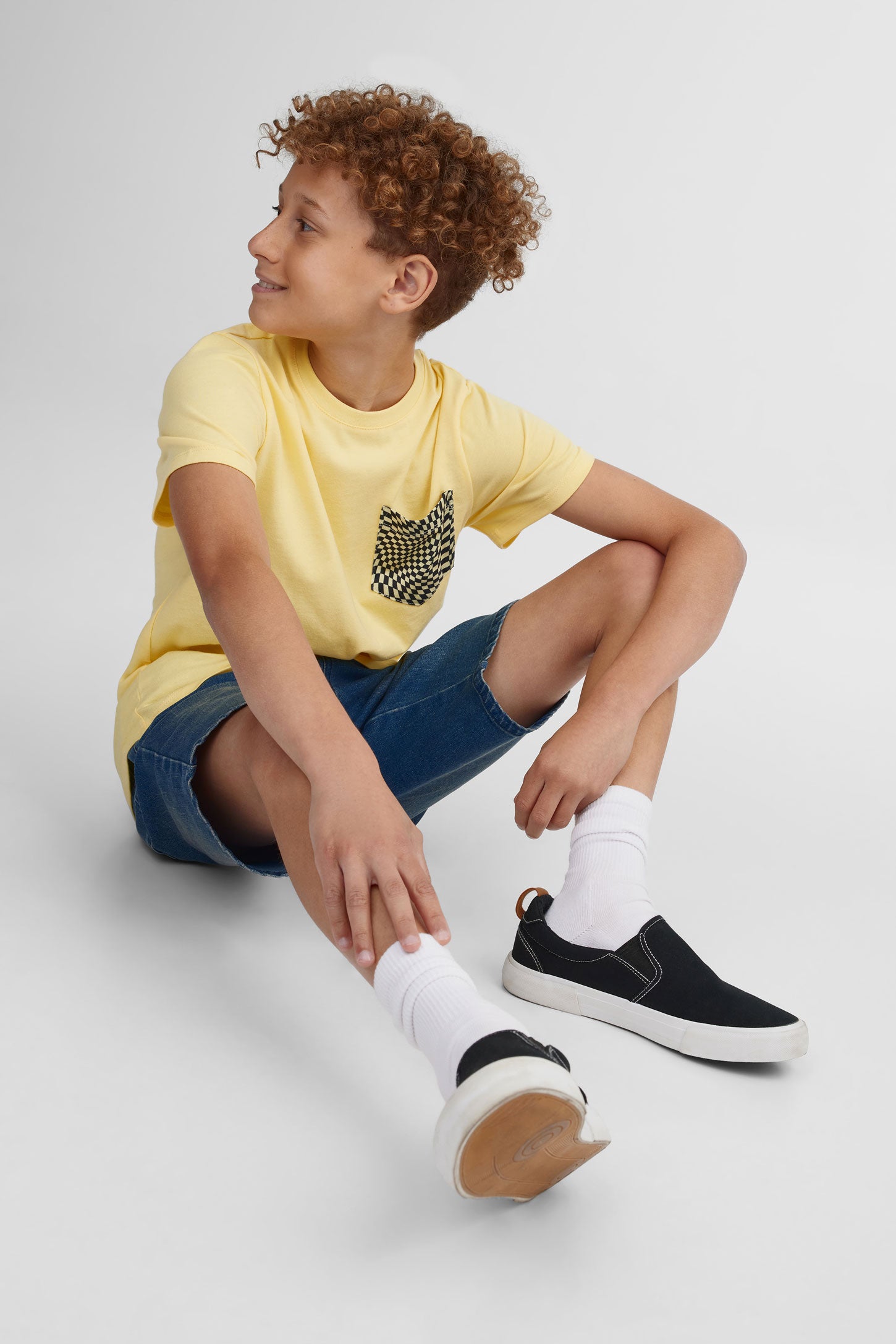 T-shirt col rond à poche coton, 2/25$ - Ado garçon && JAUNE