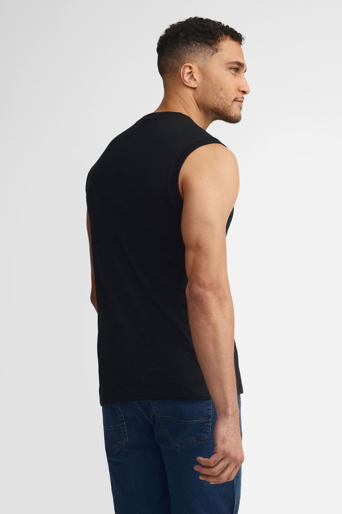 Camisole col rond imprimé, 2/30$ - Homme && NOIR