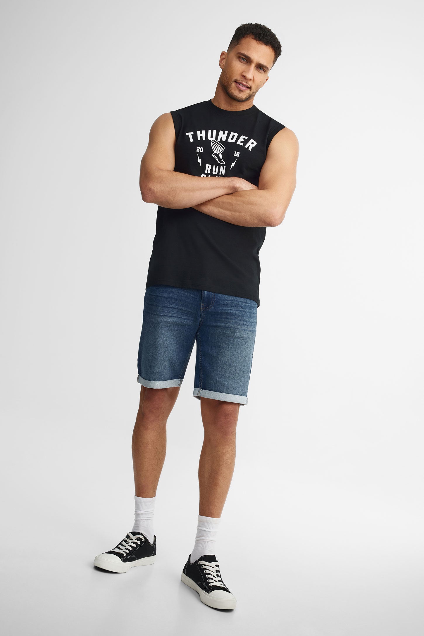 Camisole col rond imprimé, 2/30$ - Homme && NOIR
