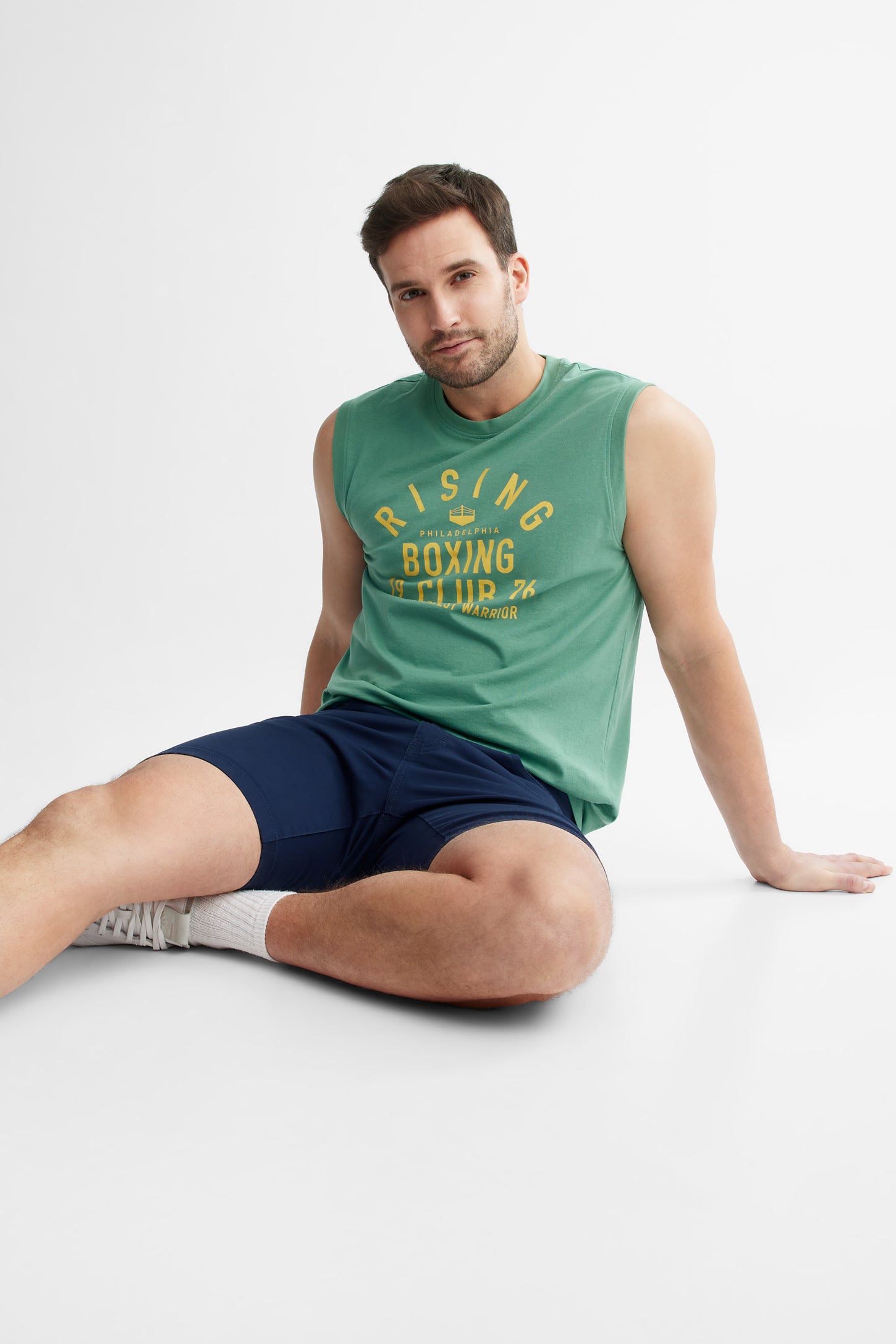 Short coupe droite en twill - Homme && BLEU MARINE