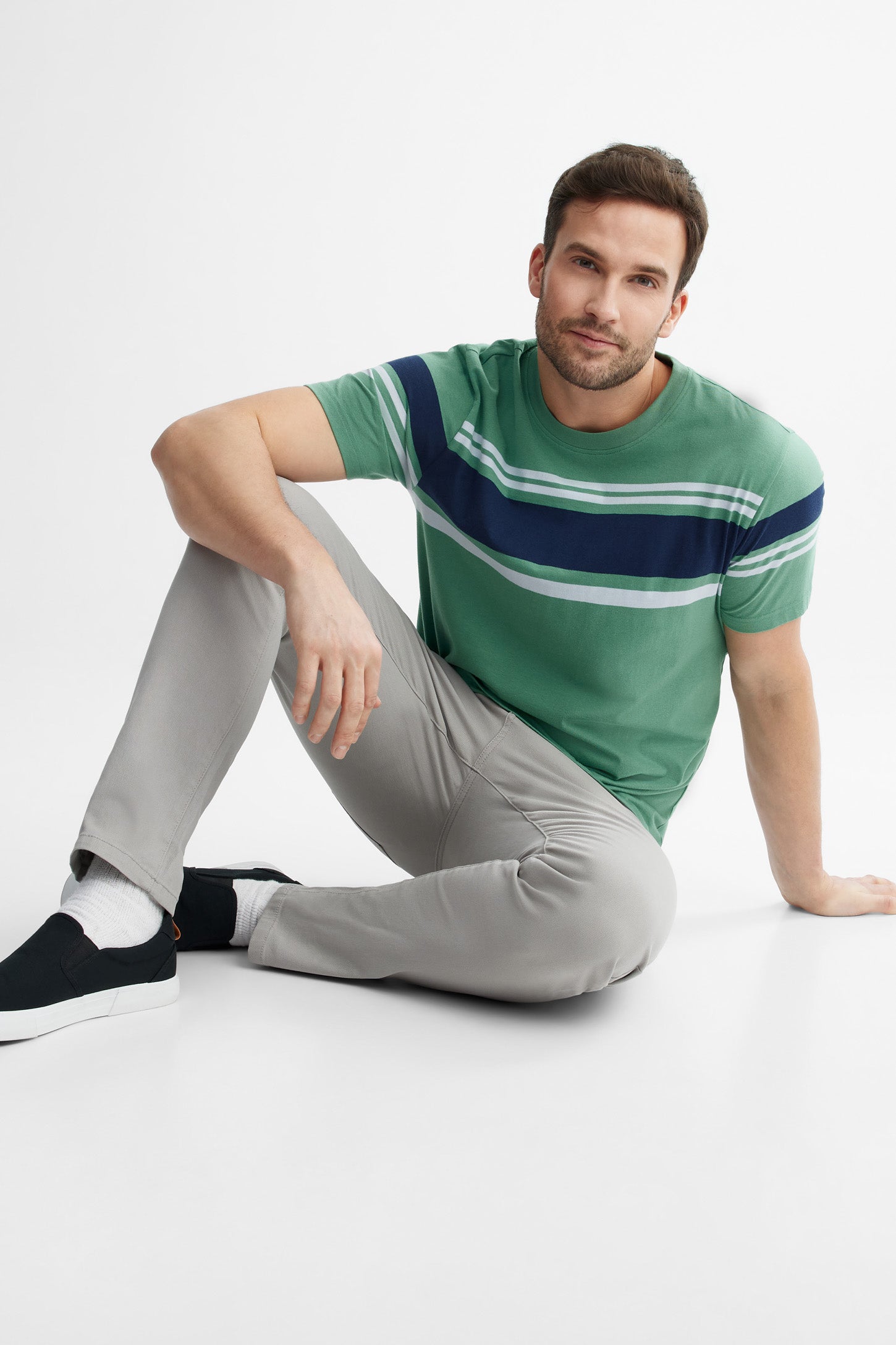 Pantalon coupe étroite en twill - Homme && GRIS