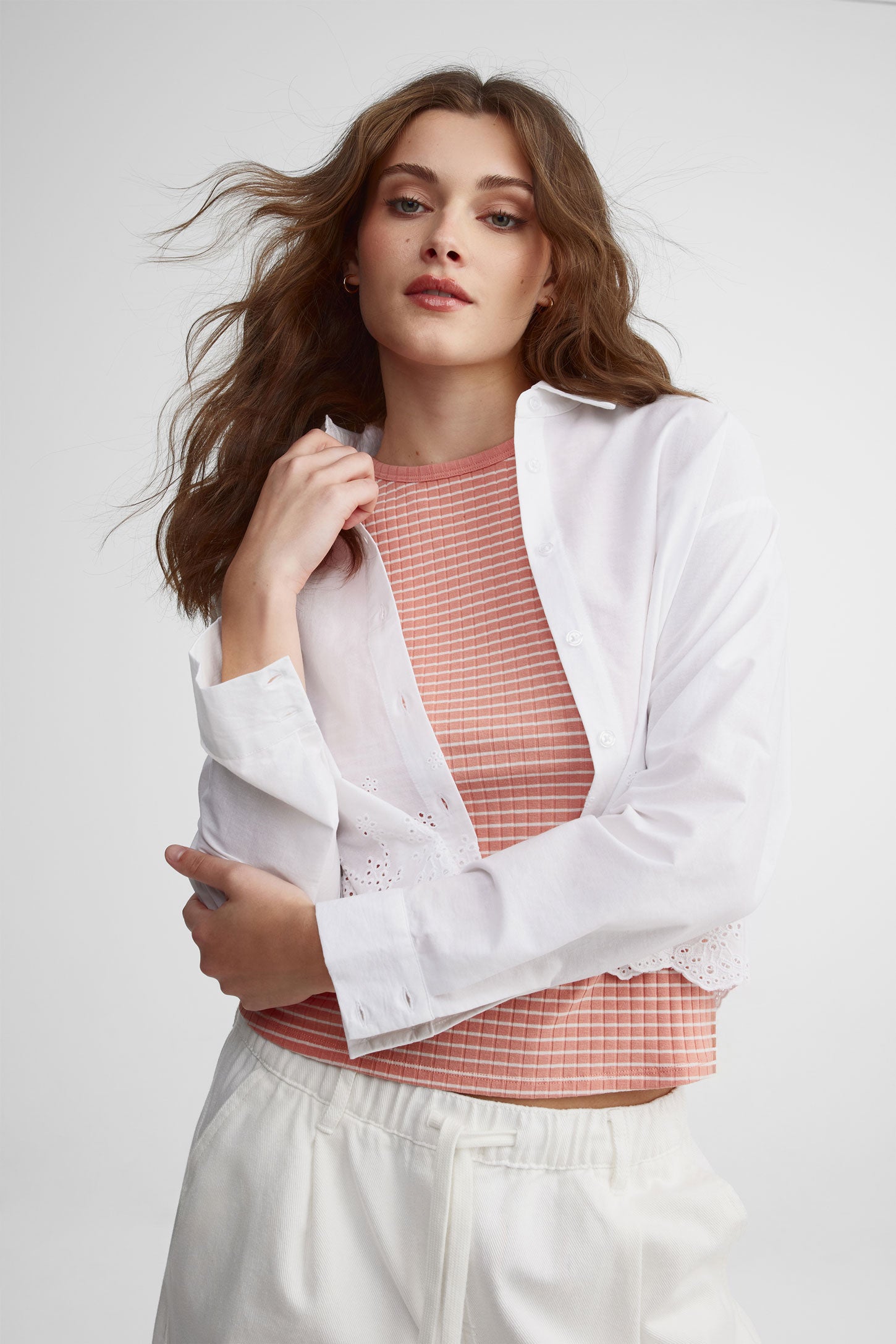 Chemisier écourté broderie anglaise coton - Femme && BLANC