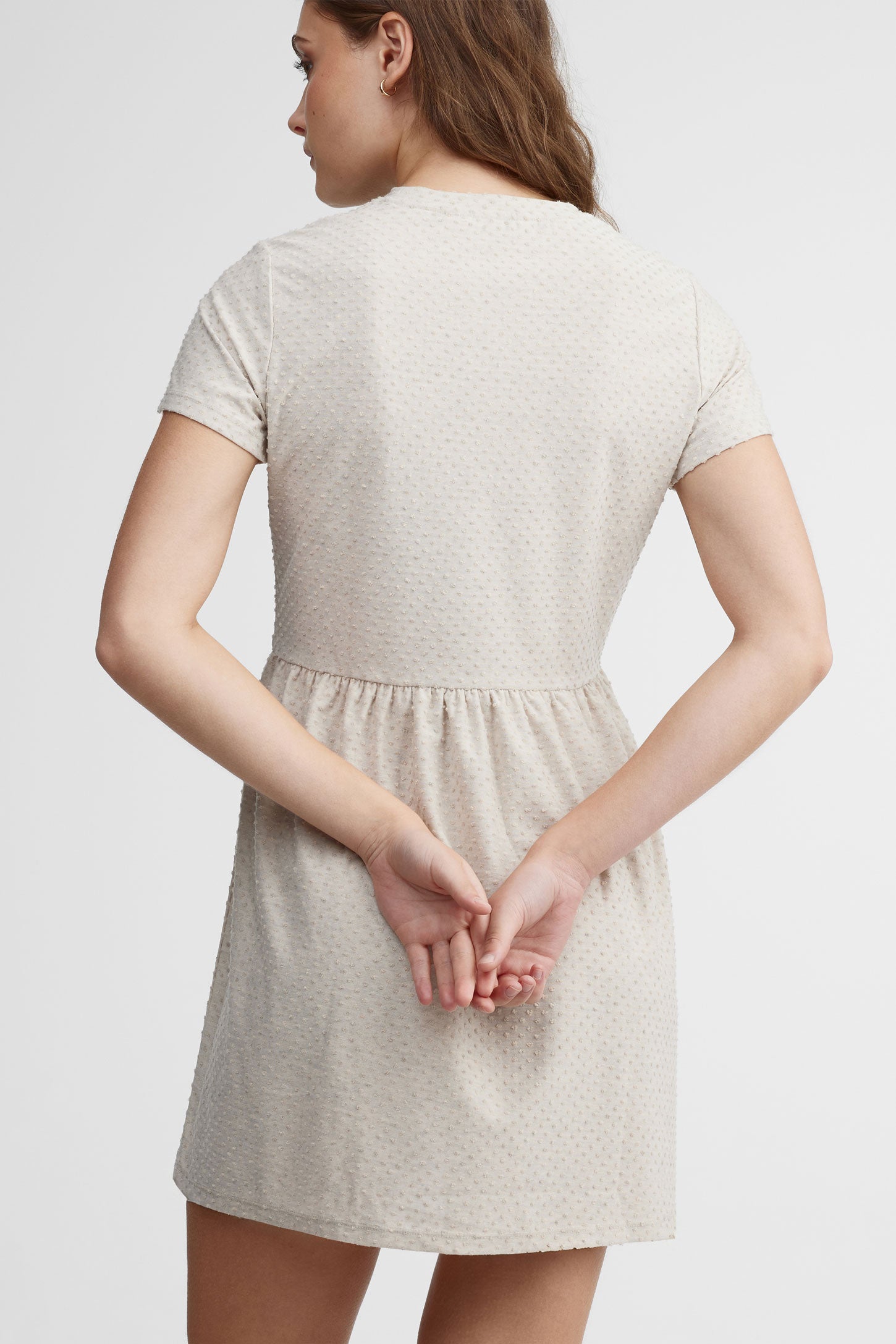 Robe courte texturée - Femme && BEIGE