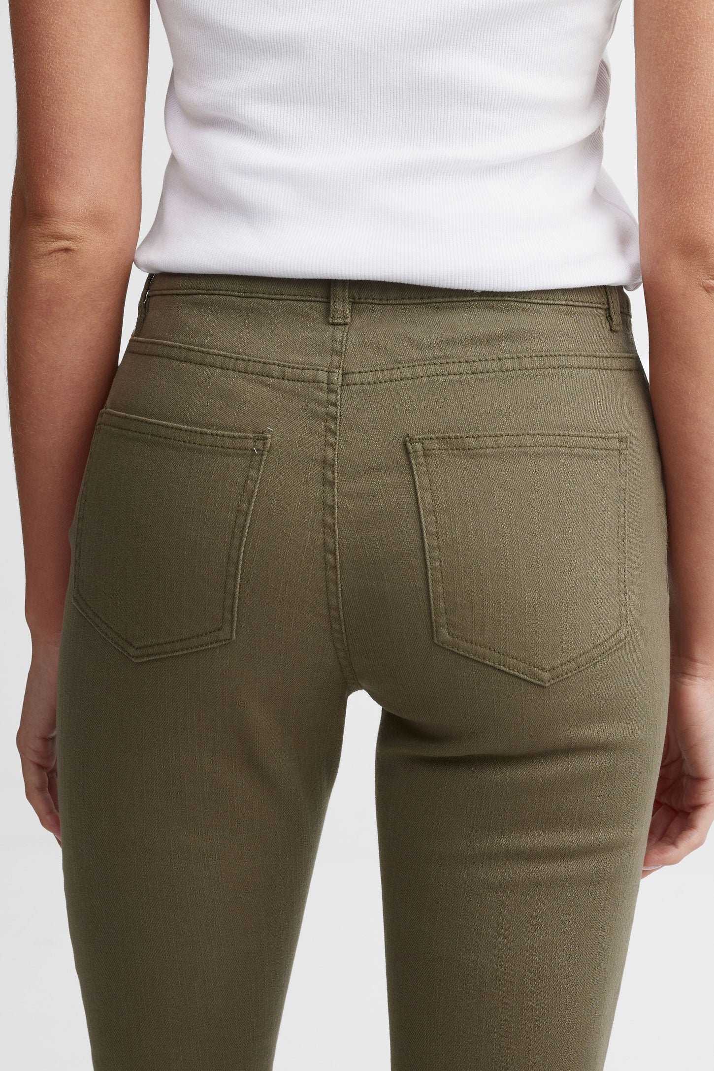 Capri 5 poches extensible coupe ajustée en twill - Femme && KAKI