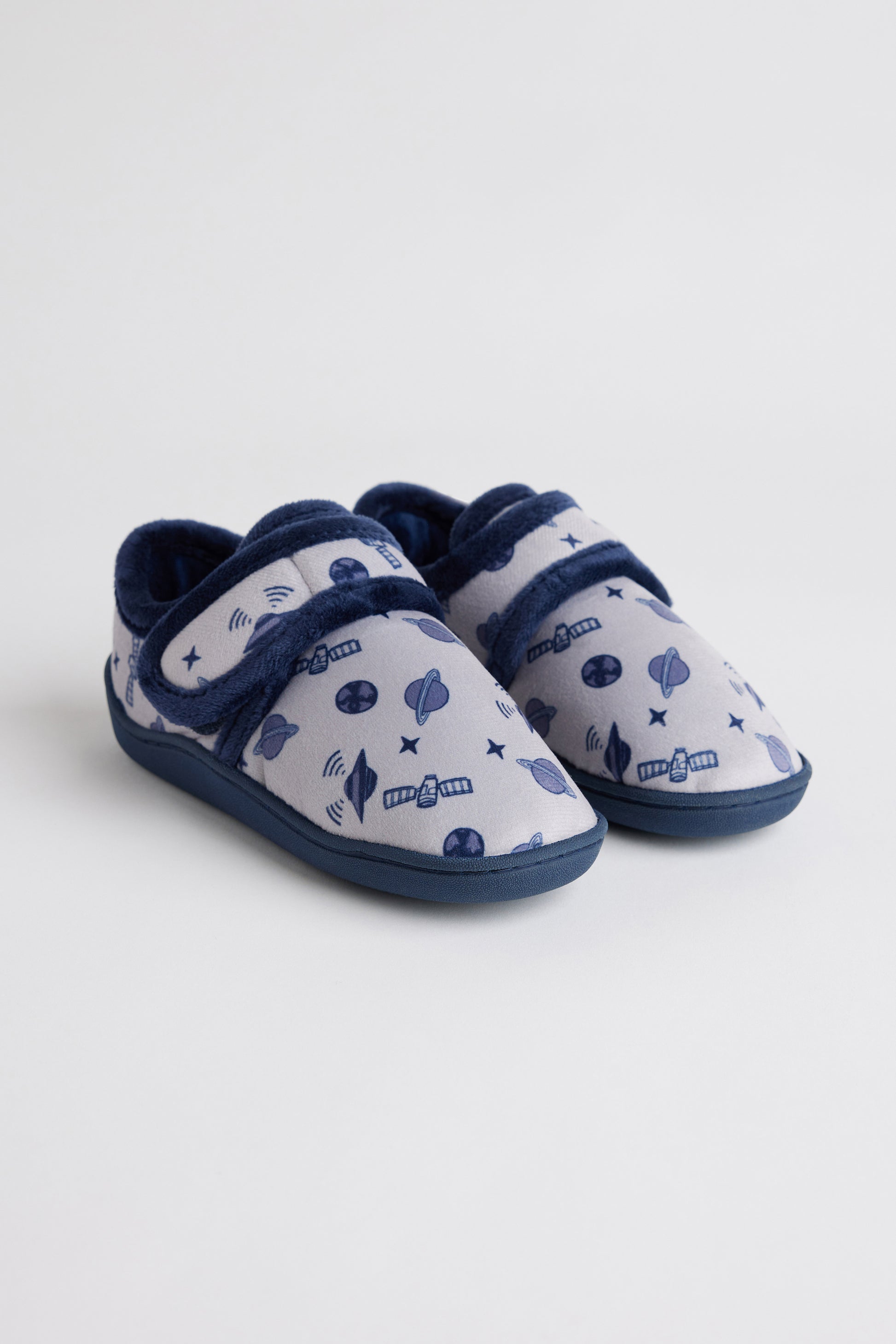 Pantoufles semelles rigides - Enfant garçon && MARIN/MULTI