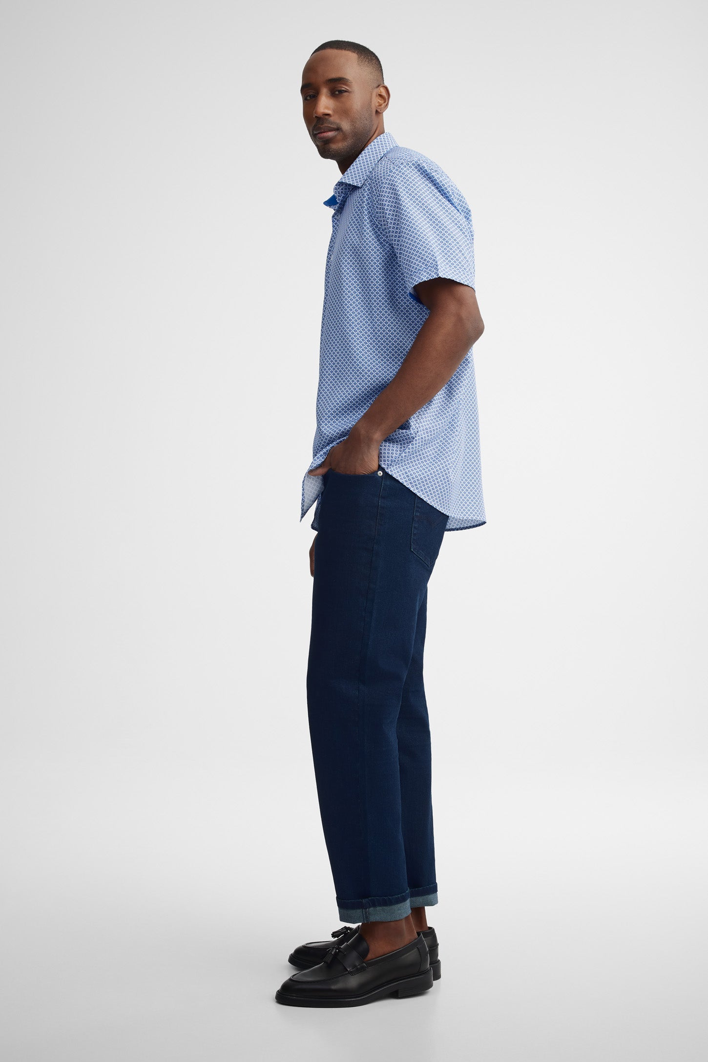 Chemise manches courtes coupe régulière - Homme && BLEU MULTI