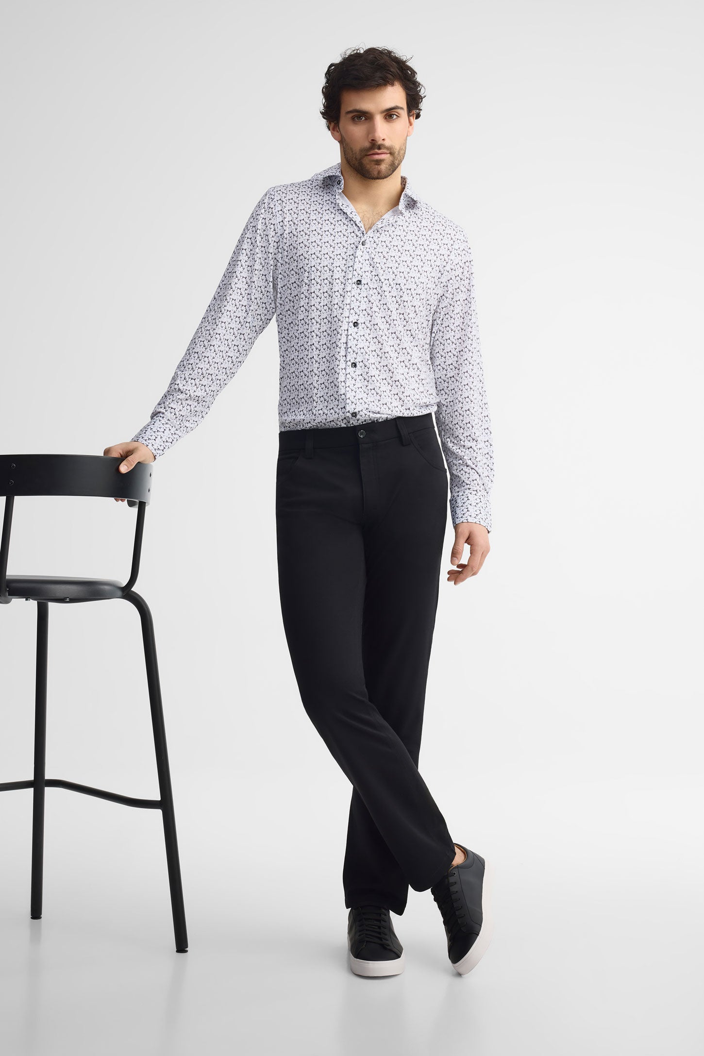 Pantalon coupe semi-ajustée habillé - Homme && NOIR