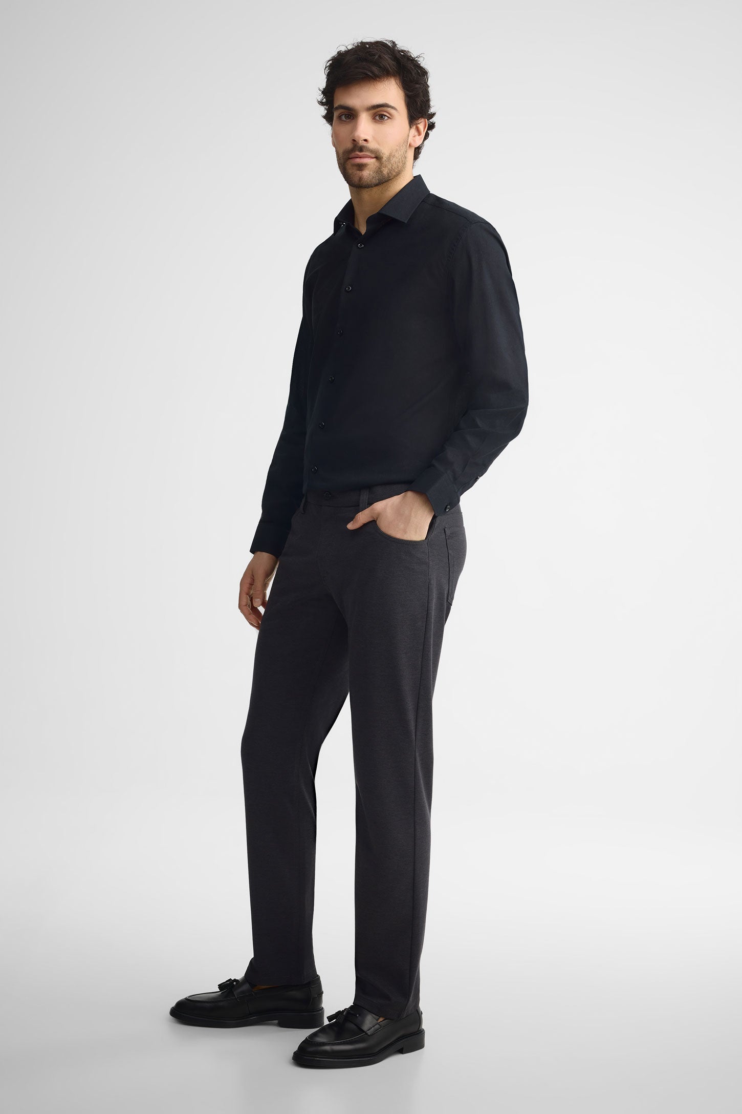 Pantalon coupe semi-ajustée habillé - Homme && CHARBON