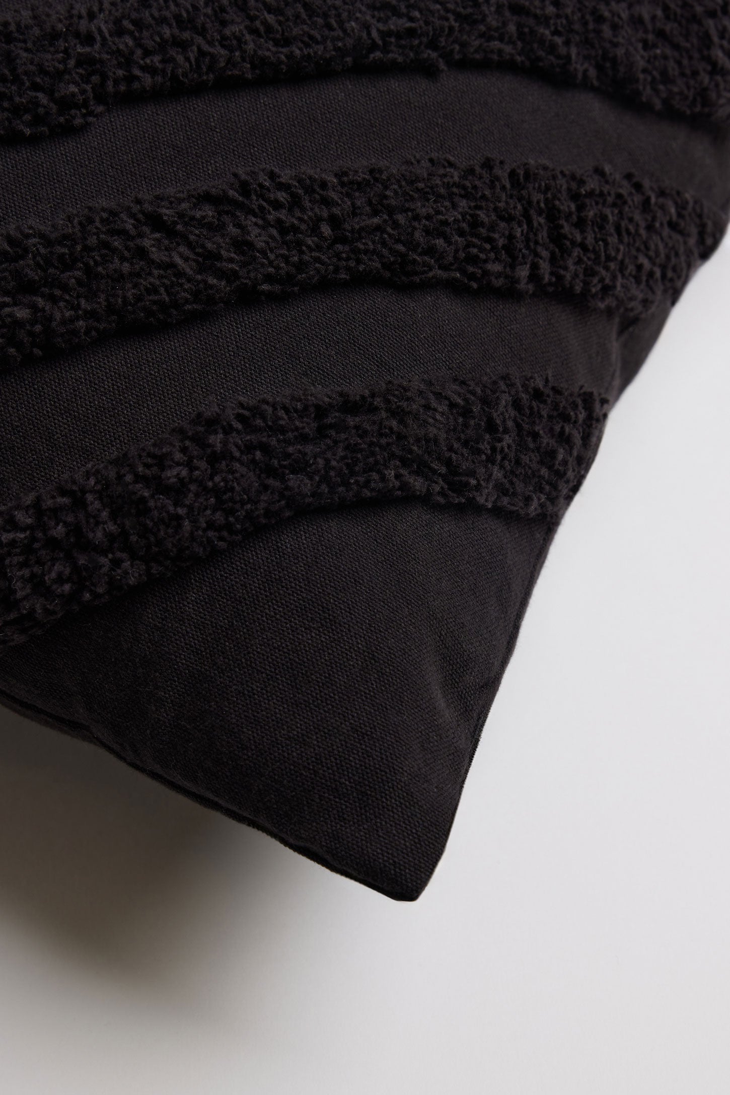 Coussin texturé 20 x 20 - Maison && NOIR