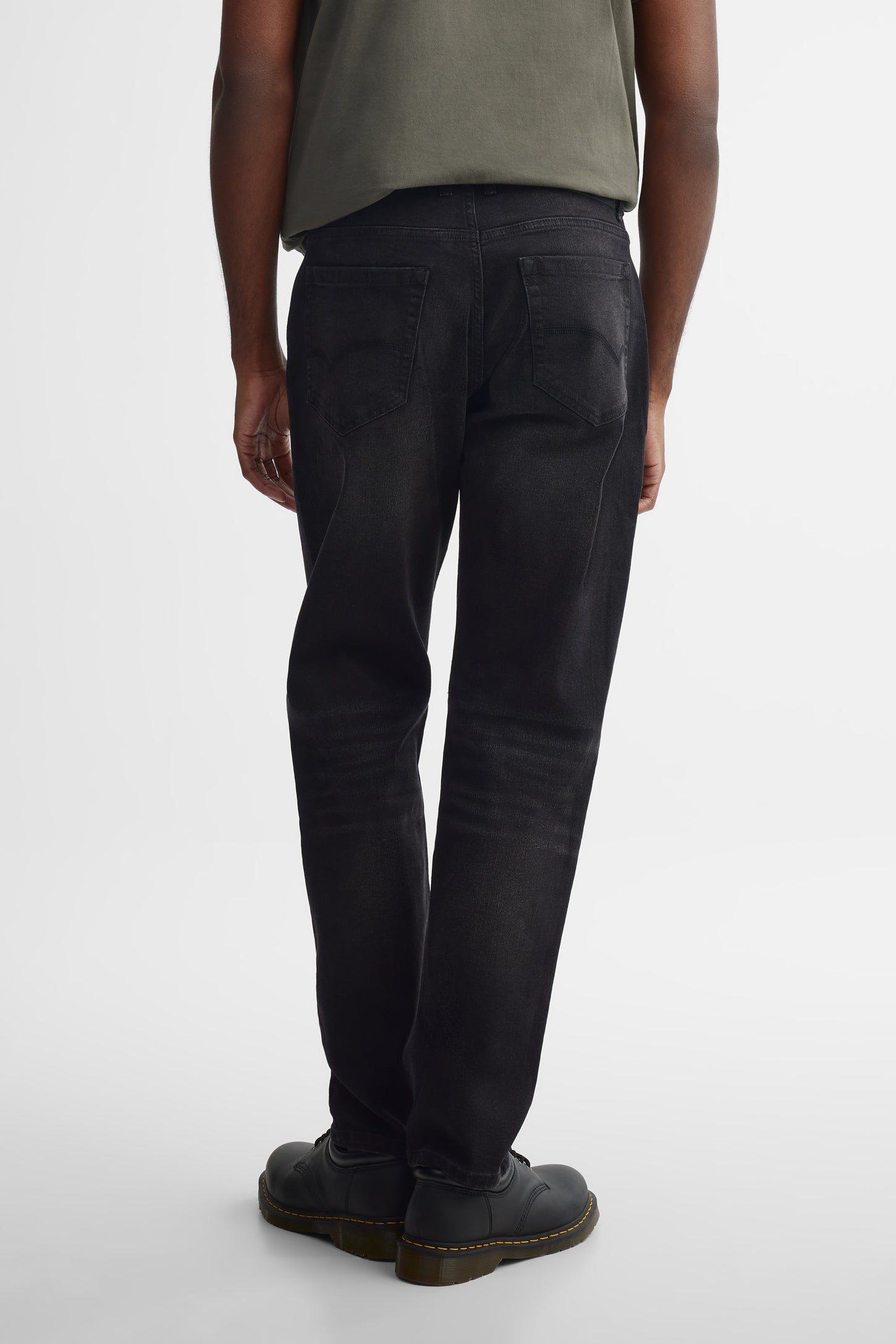 Jeans 5 poches coupe confort - Homme
 && CHARBON