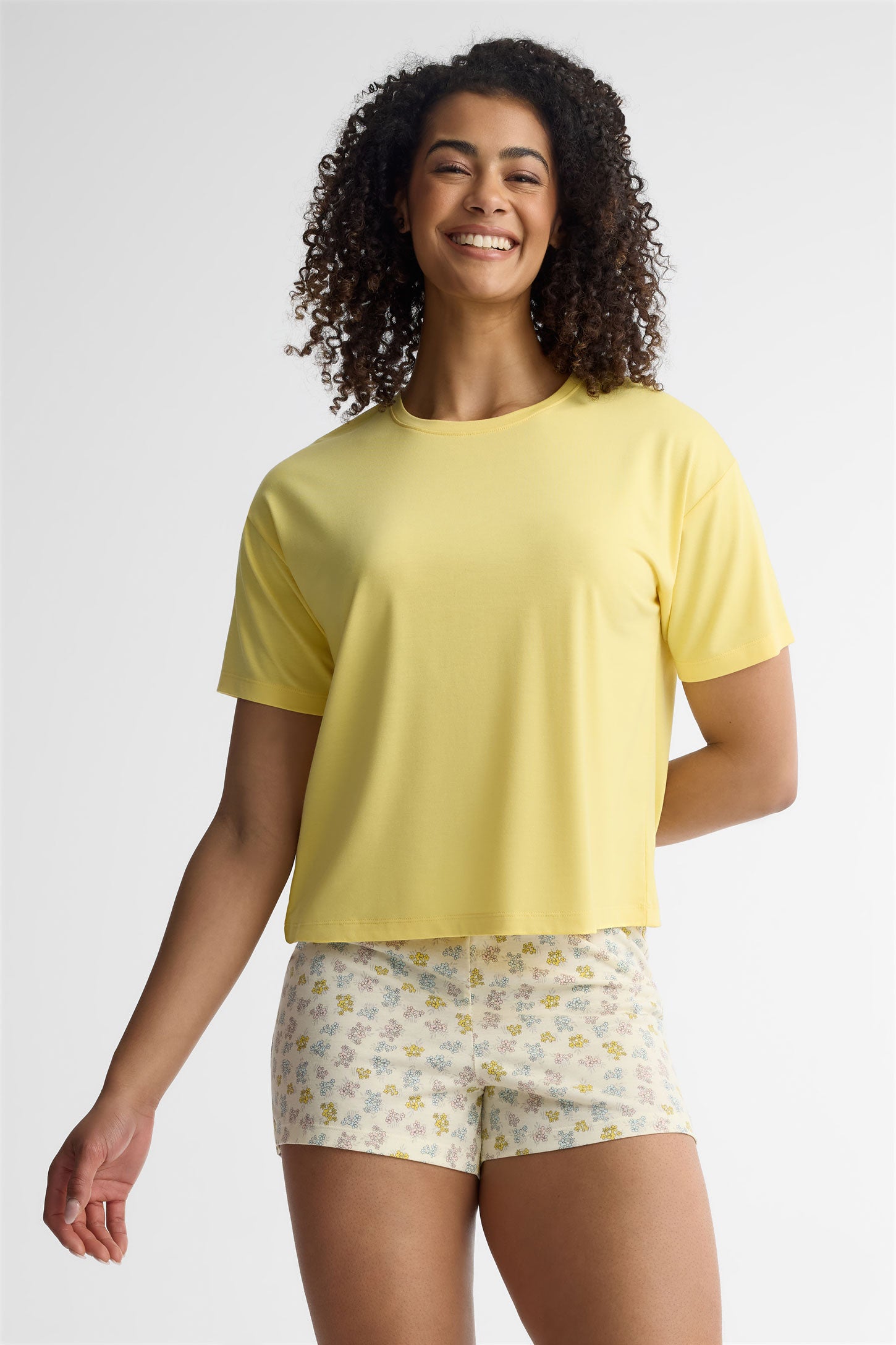 Pyjama 2-pièces t-shirt et short - Femme && JAUNE