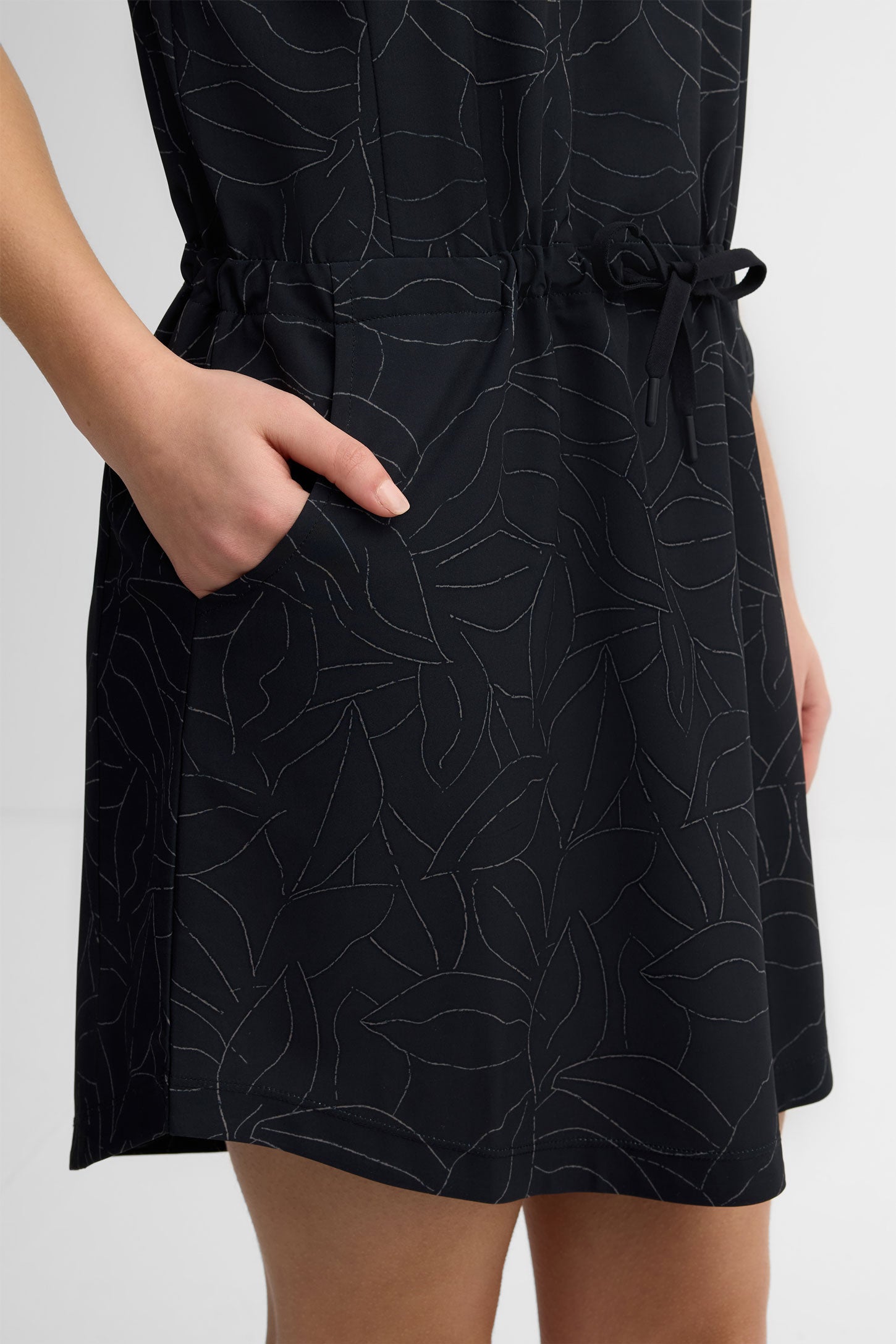 Robe courte semi-ajustée BM - Femme && GRIS MULTI
