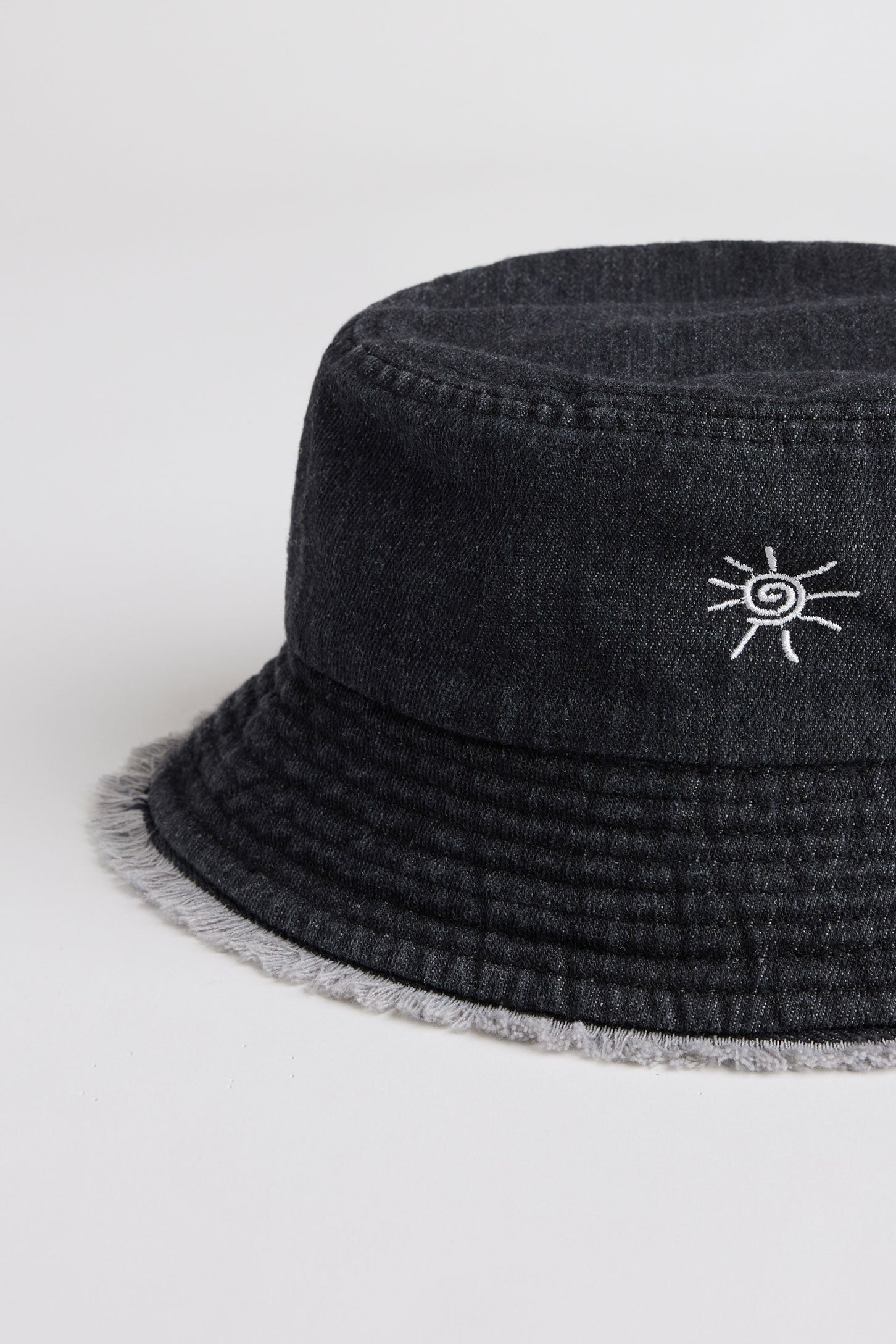 Chapeau cloche en jeans - Ado fille && NOIR