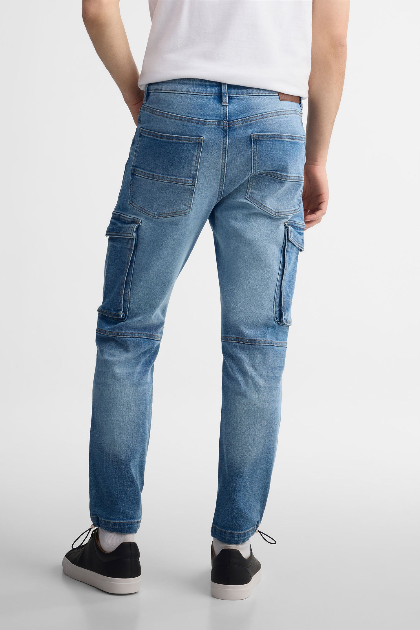 Jeans jogger cargo coupe ajustée 30'' - Homme && BLEU MOYEN