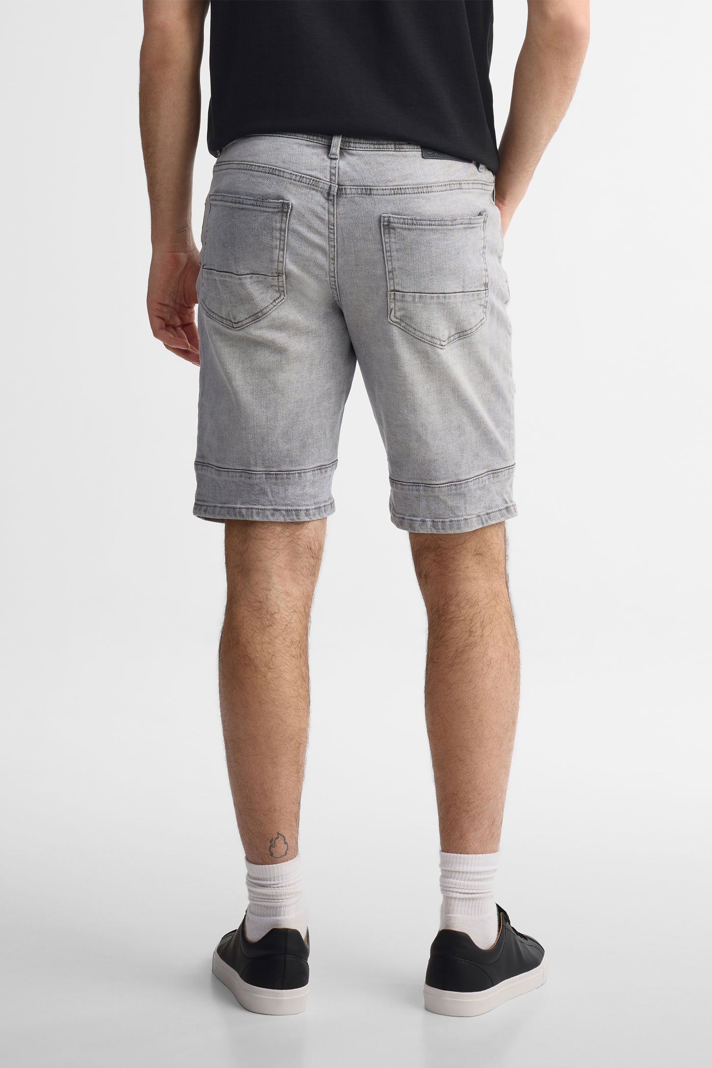 Bermuda en jeans coupe régulière 10.5'' - Homme && GRIS PALE