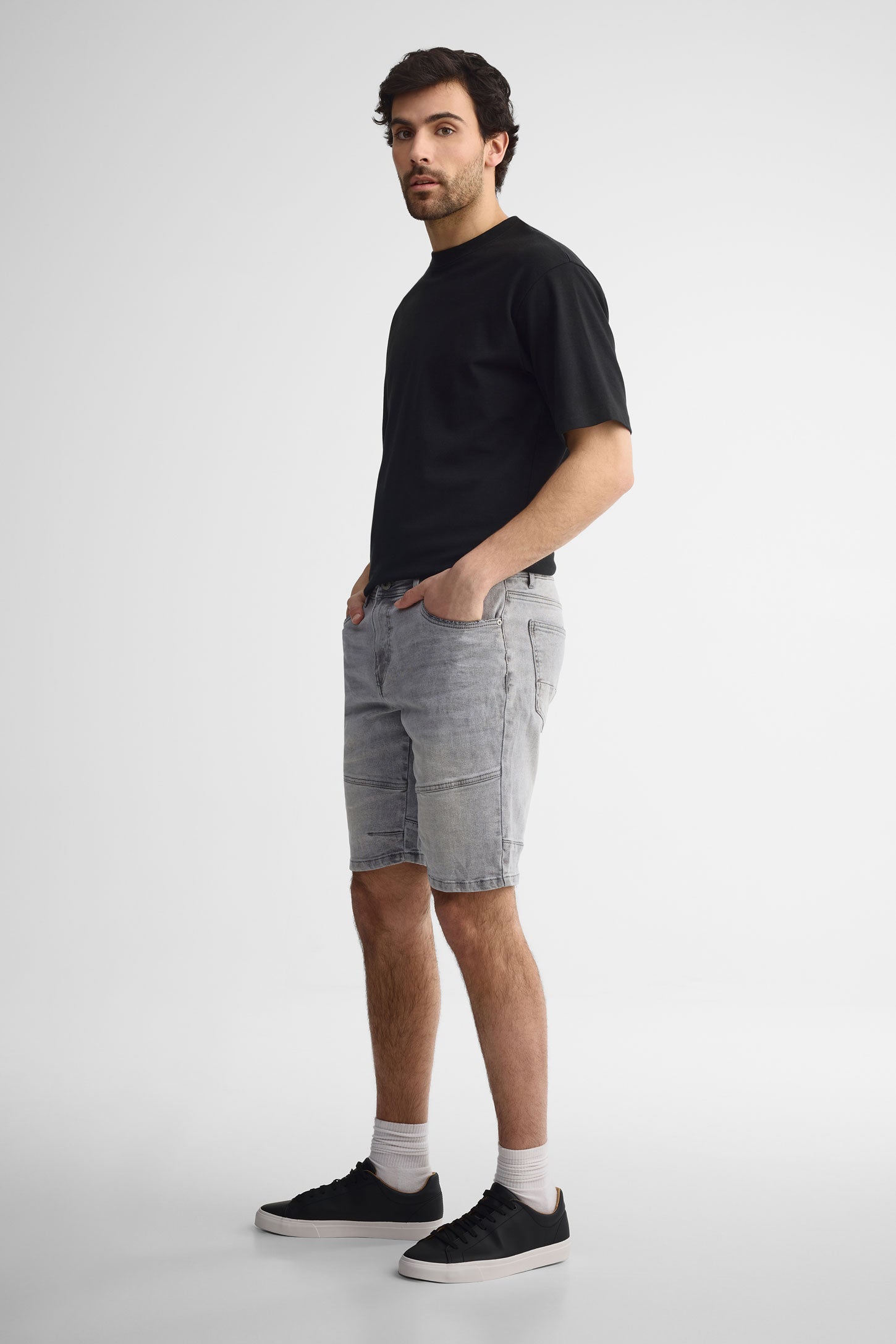 Bermuda en jeans coupe régulière 10.5'' - Homme && GRIS PALE